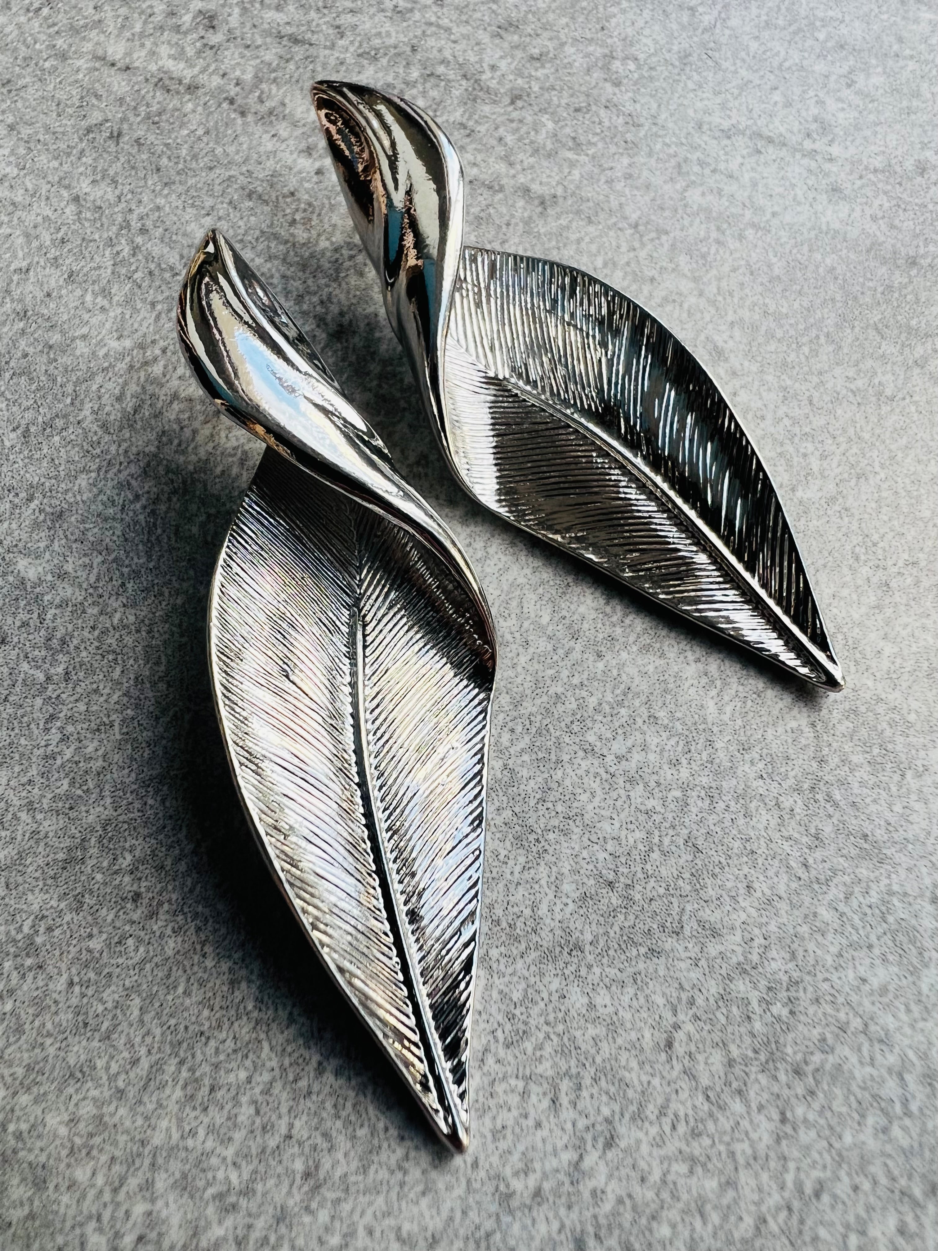 Boucles d’oreilles STEYLA feuilles argentées - Créations Uniques