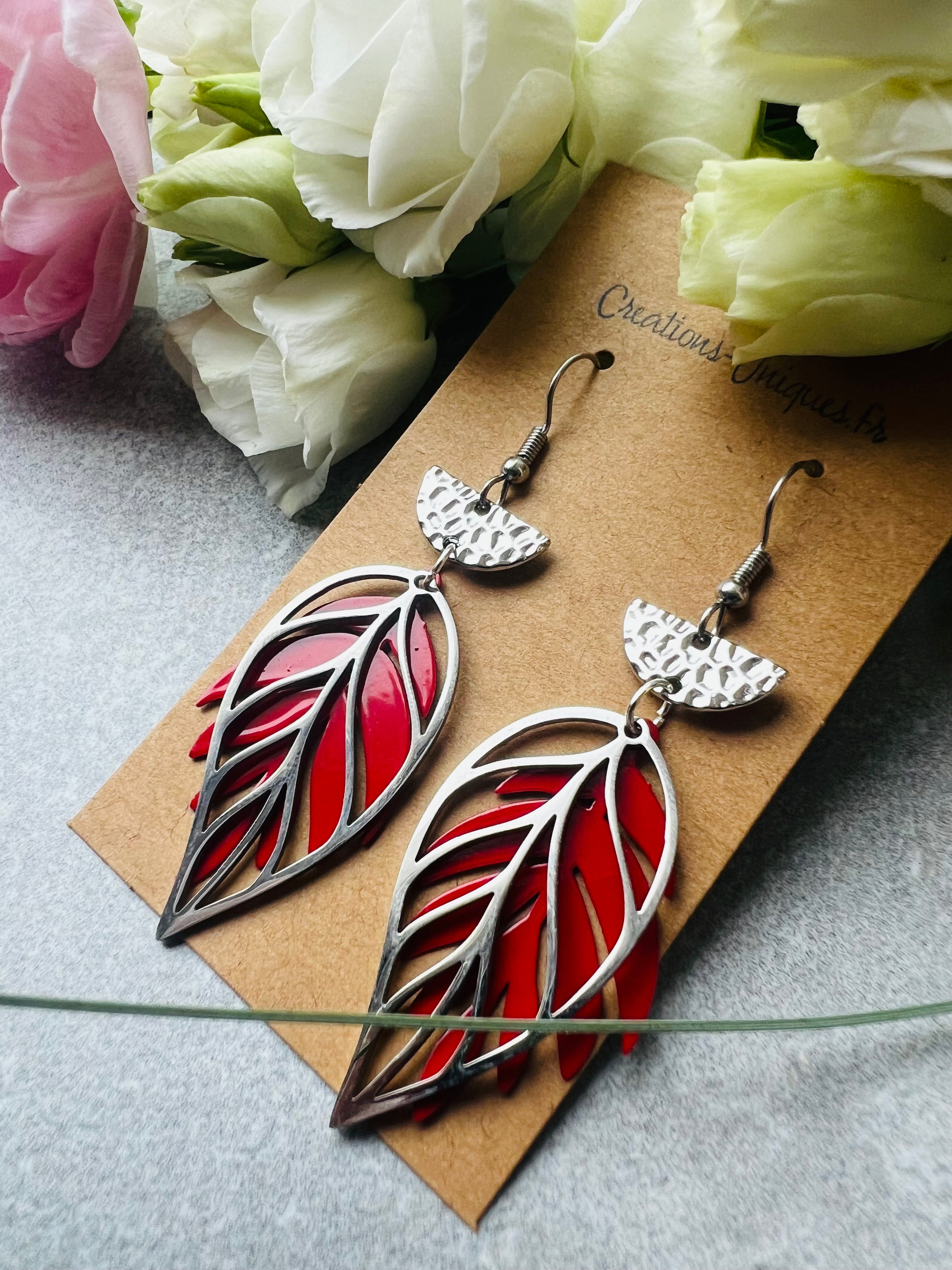 Boucles d’oreilles SHELAINE feuilles rouges - Créations Uniques - Créations Uniques