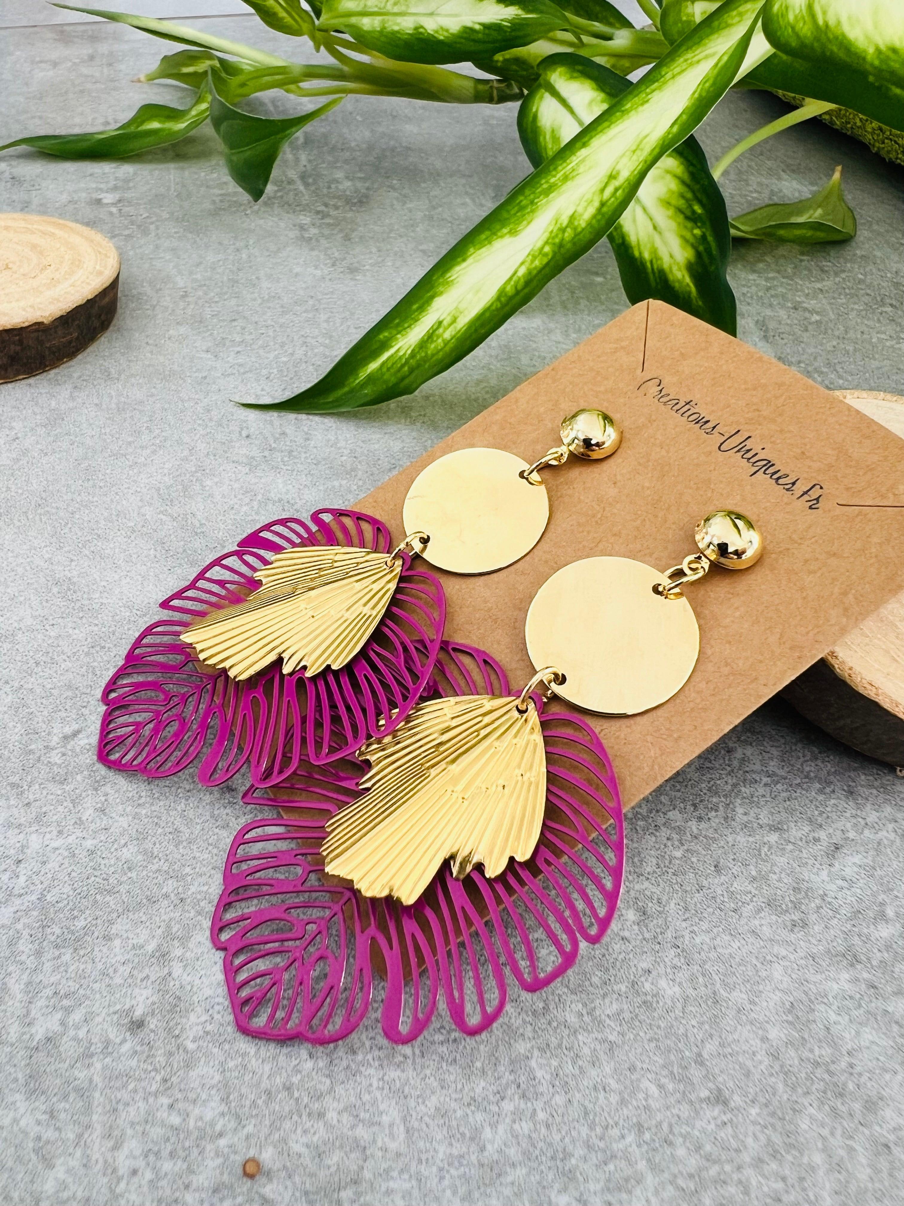 Boucles d’oreilles ADELINE style bohème, feuilles tropicales aubergine - Créations Uniques - Créations Uniques