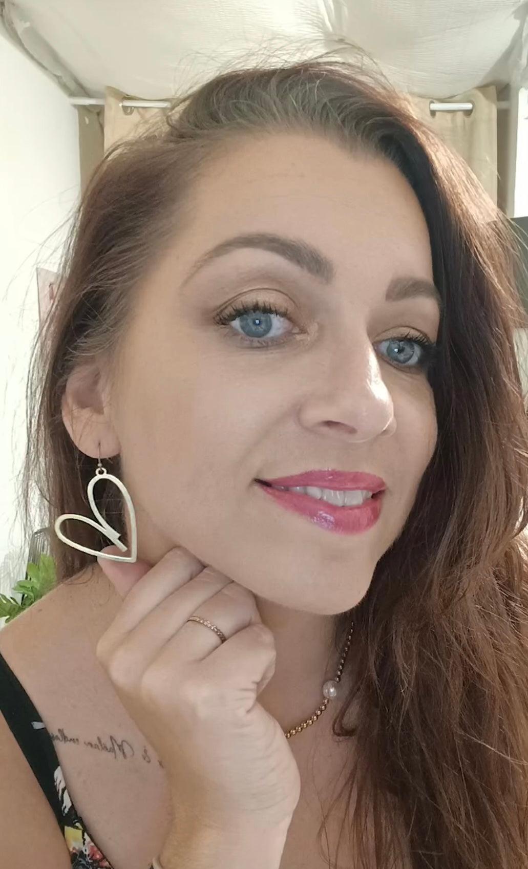 Boucles d’oreilles AURORE cœurs dorés - Créations Uniques - Créations Uniques