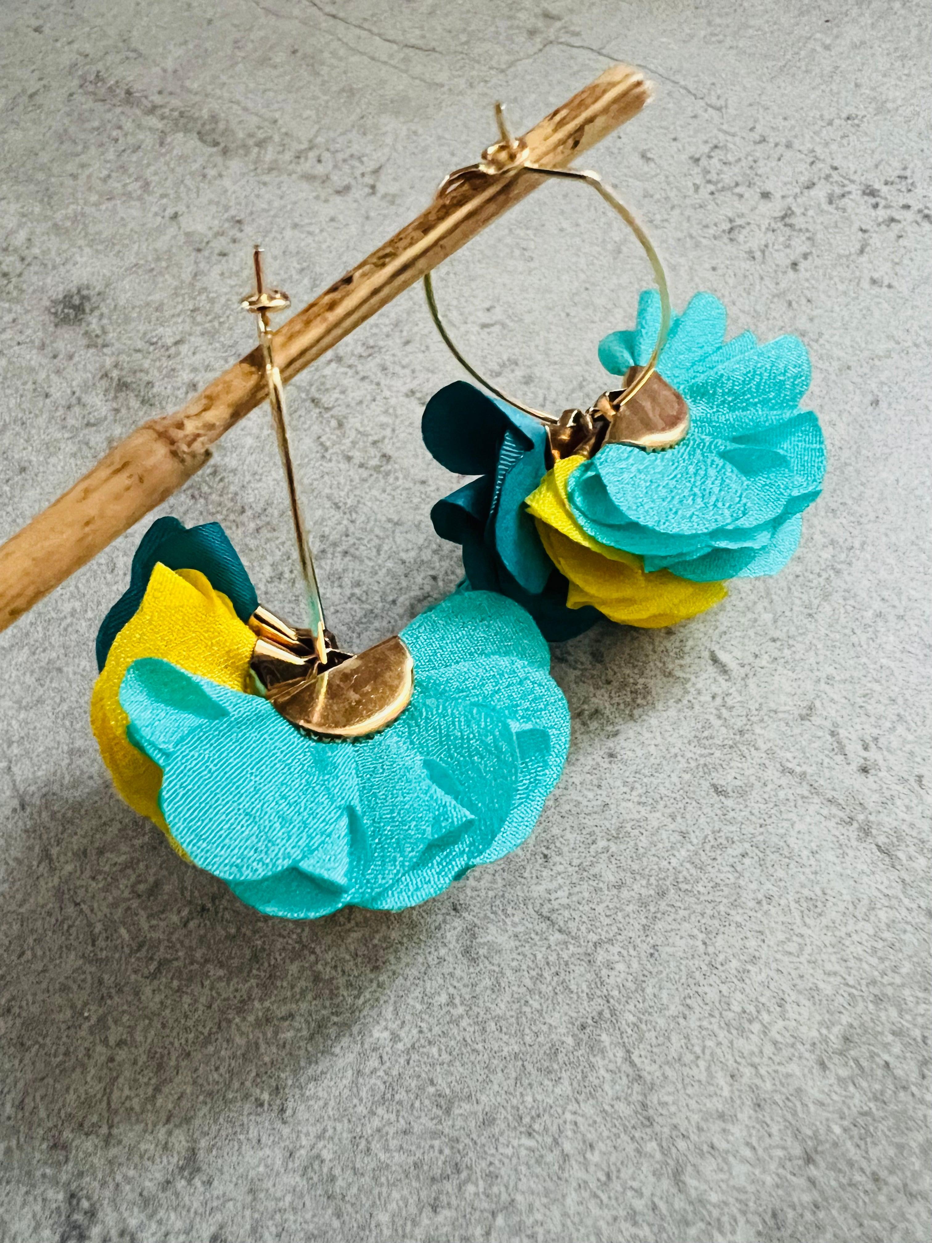 Boucles d’oreilles LEXIE pampilles tissu tricolore - Créations Uniques - Créations Uniques