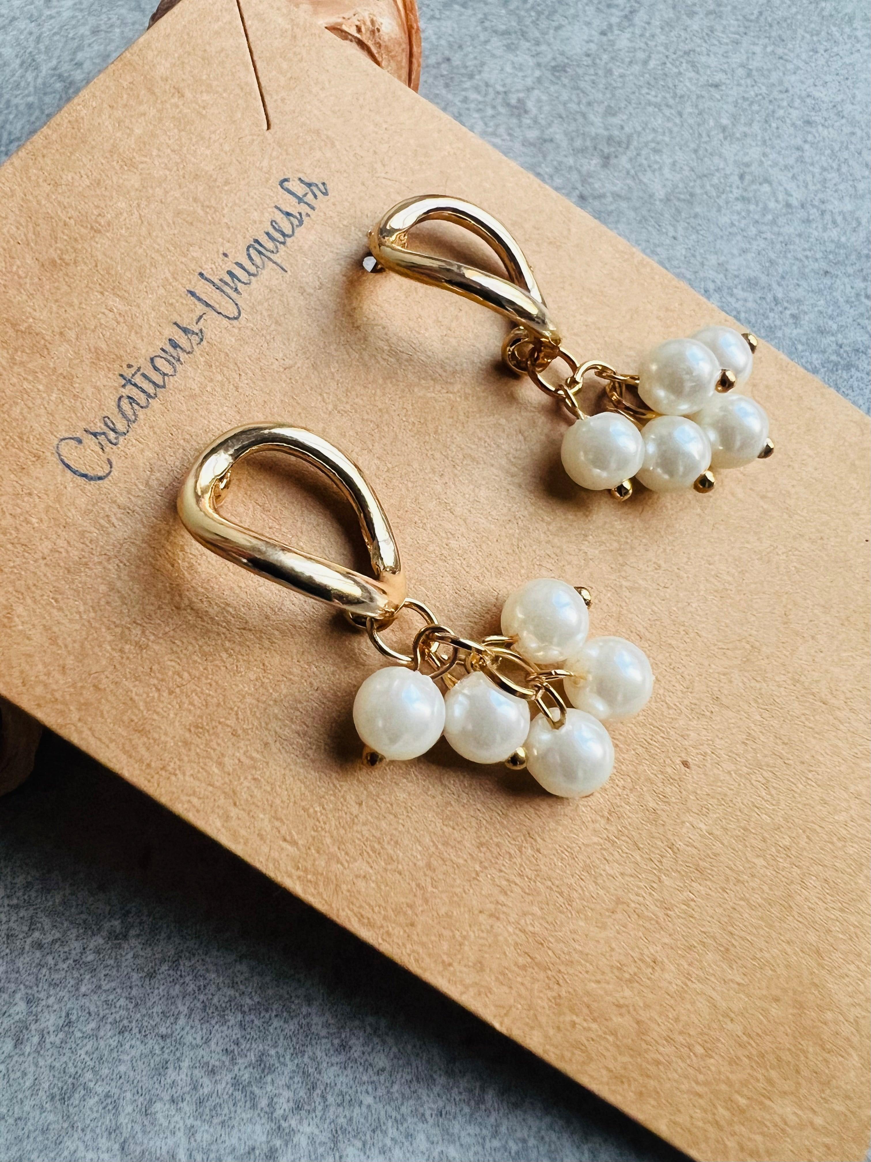 Boucles d’oreilles courtes RENÉE perles blanc nacré - Créations Uniques