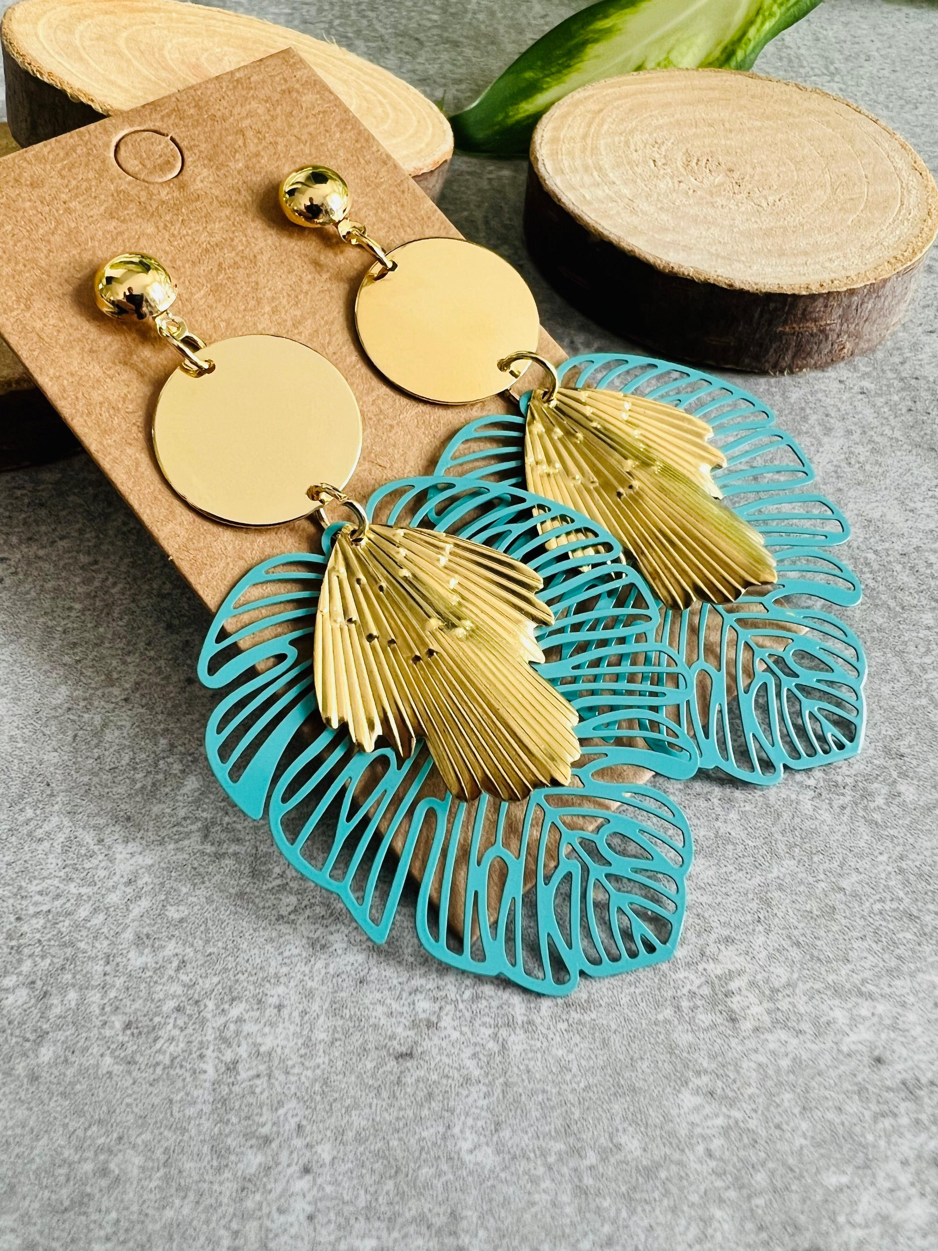 Boucles d’oreilles ADELINE style bohème, feuilles tropicales turquoise - Créations Uniques - Créations Uniques