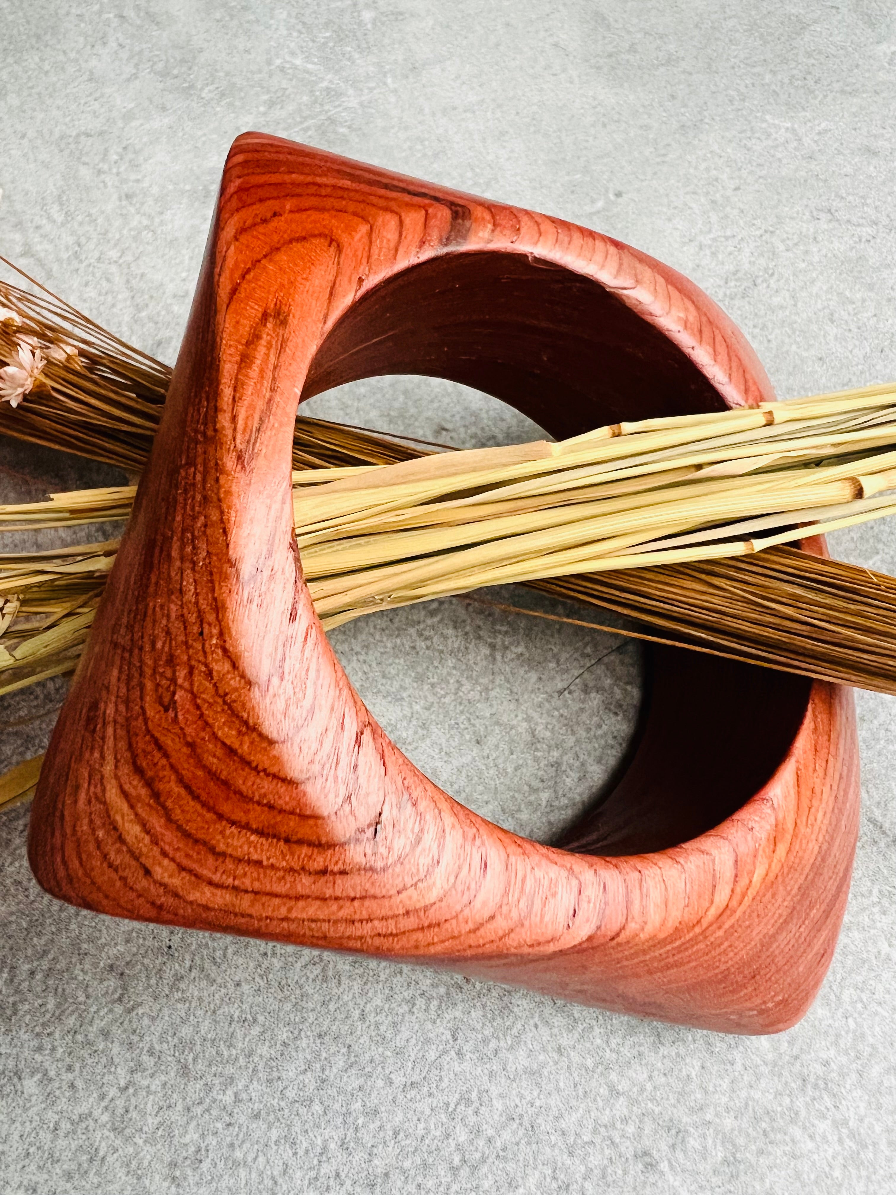 Bracelet FERGIE bois - Créations Uniques