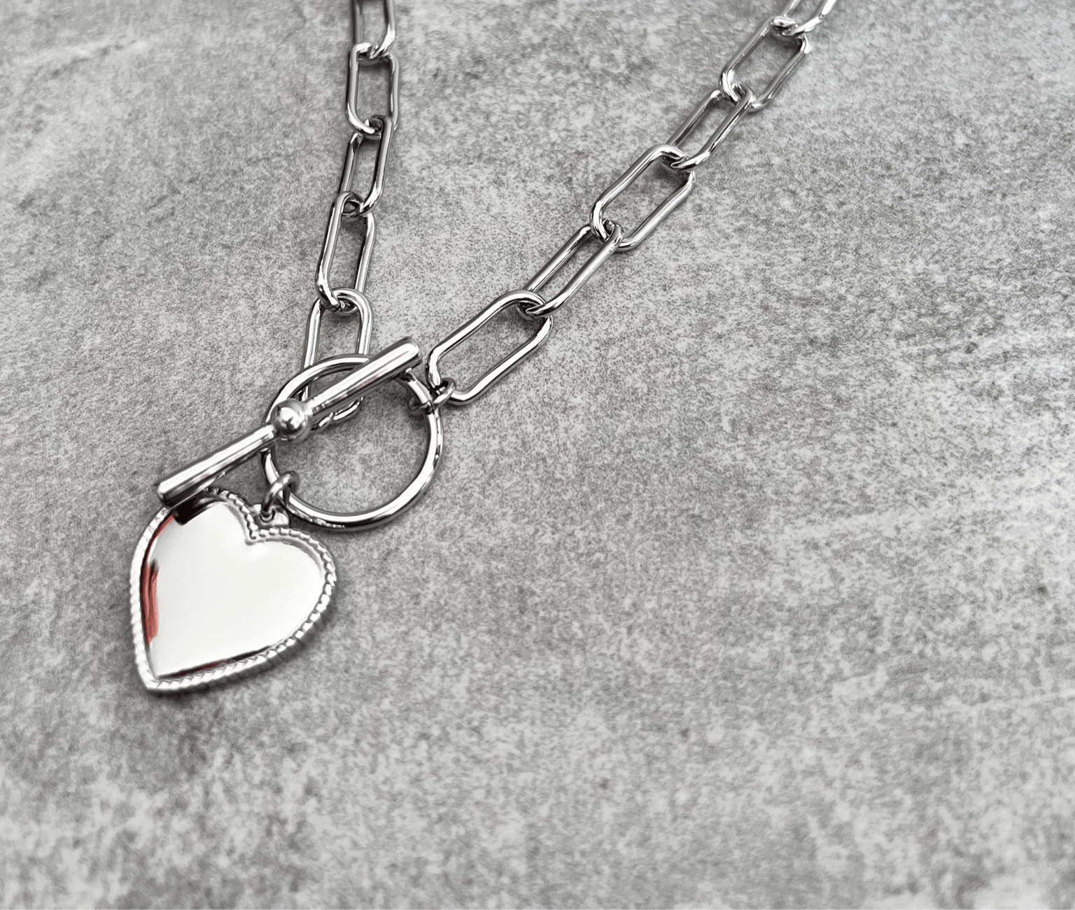 Collier CAMILLE pendentif cœur argenté - Créations Uniques