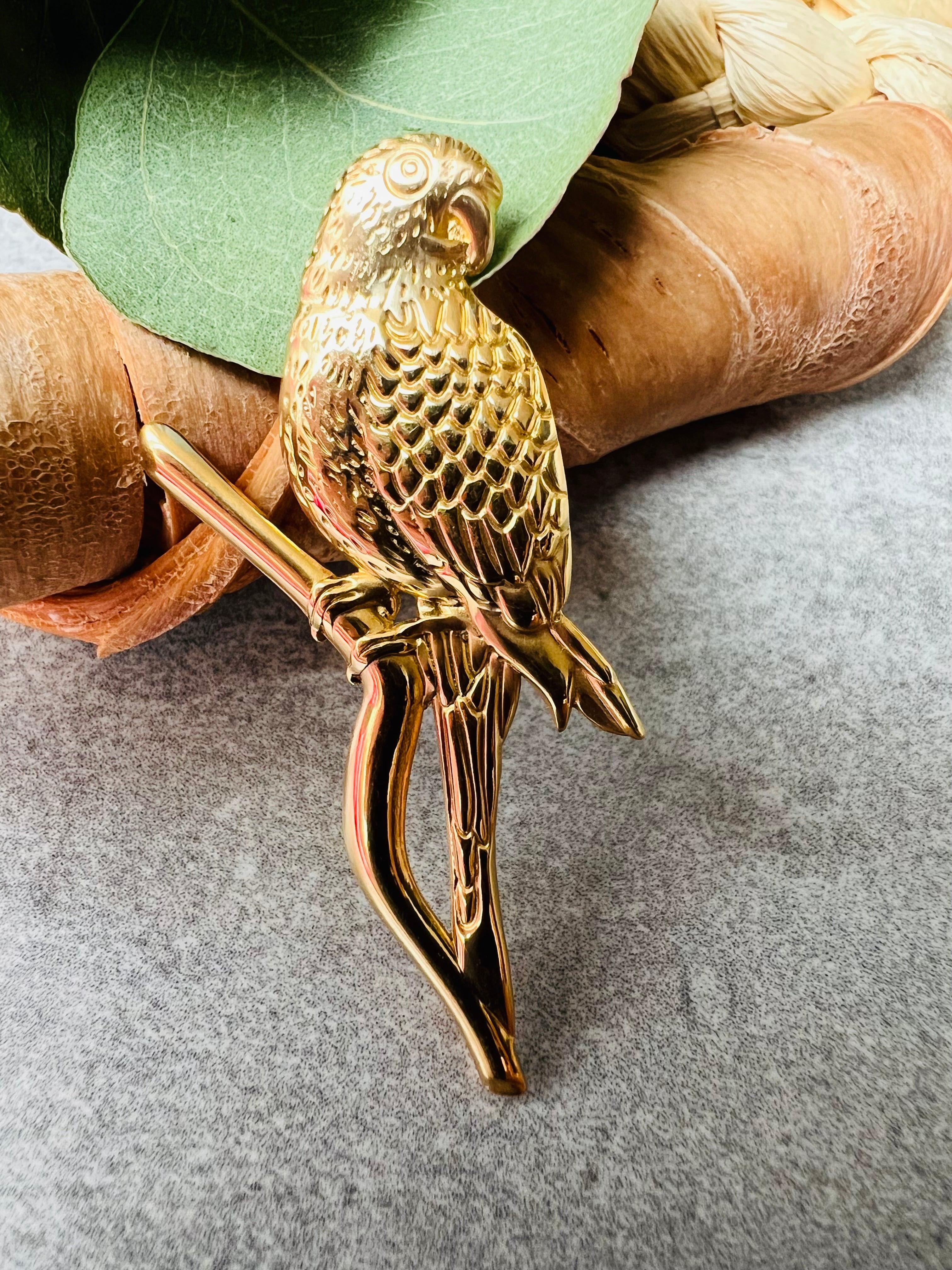 Broche dorée PERROQUET - Créations Uniques