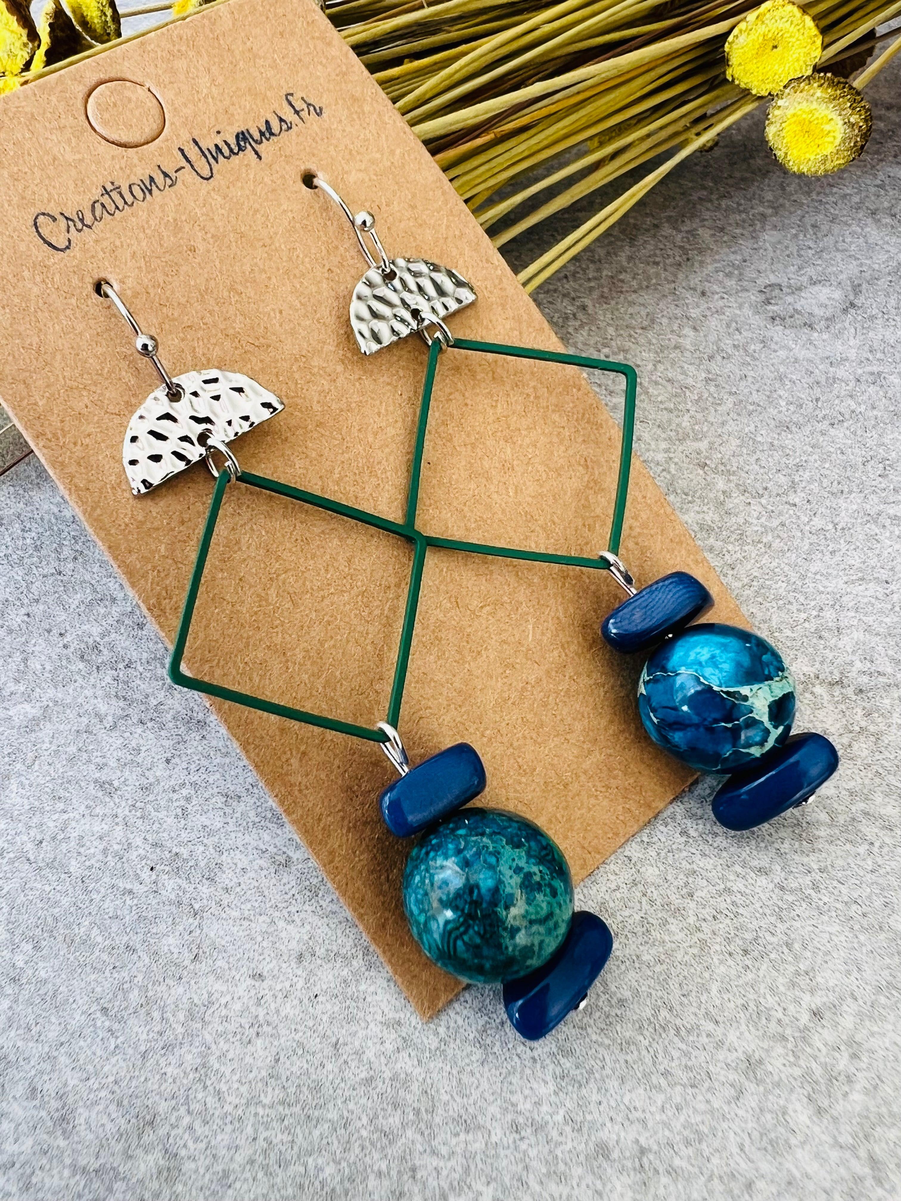 Boucles d’oreilles FILIPA perles bleu turquoise losanges verts - Créations Uniques - Créations Uniques