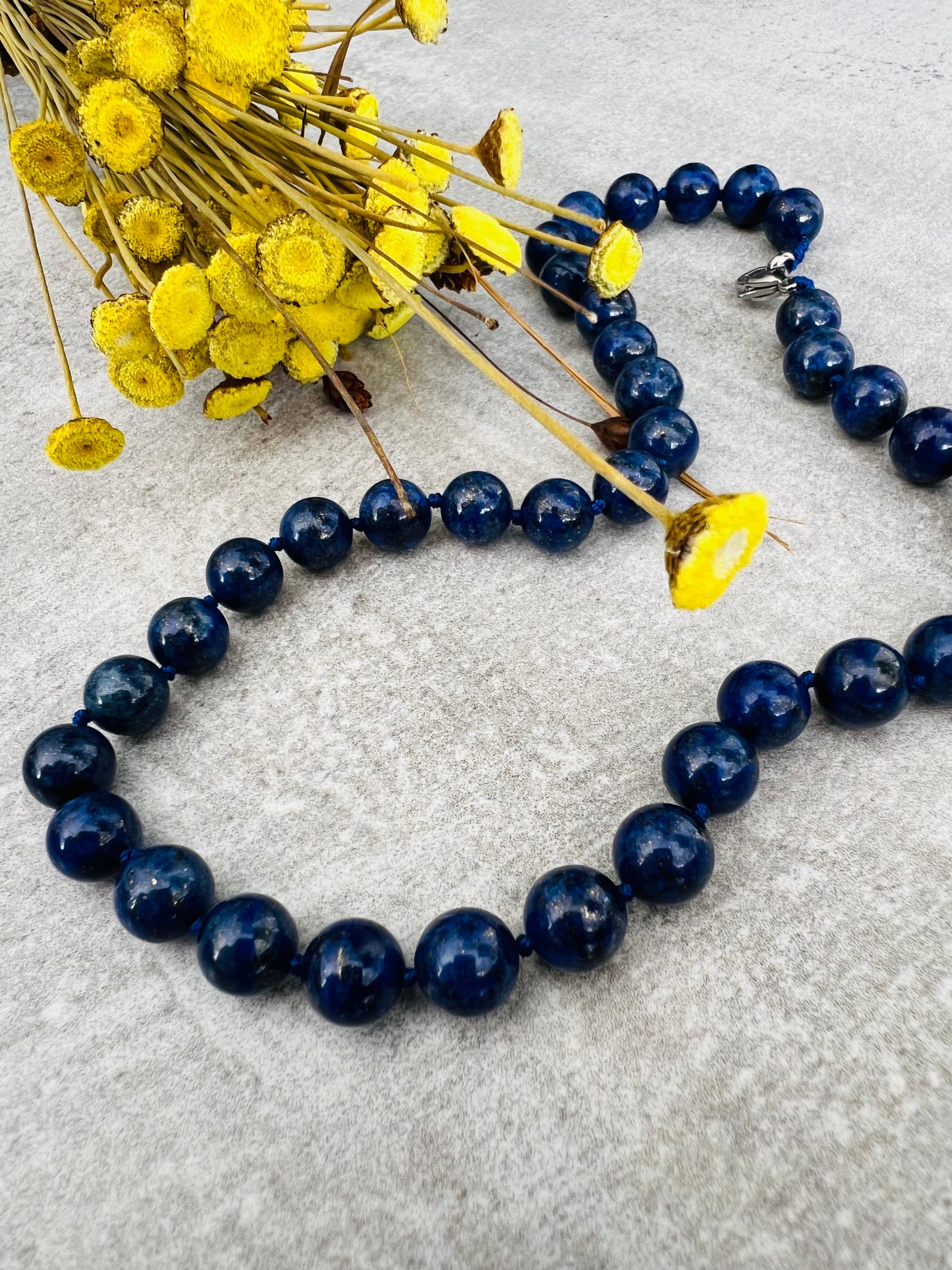 Collier chic ARTEMIS perles minérales bleu lapis - Créations Uniques