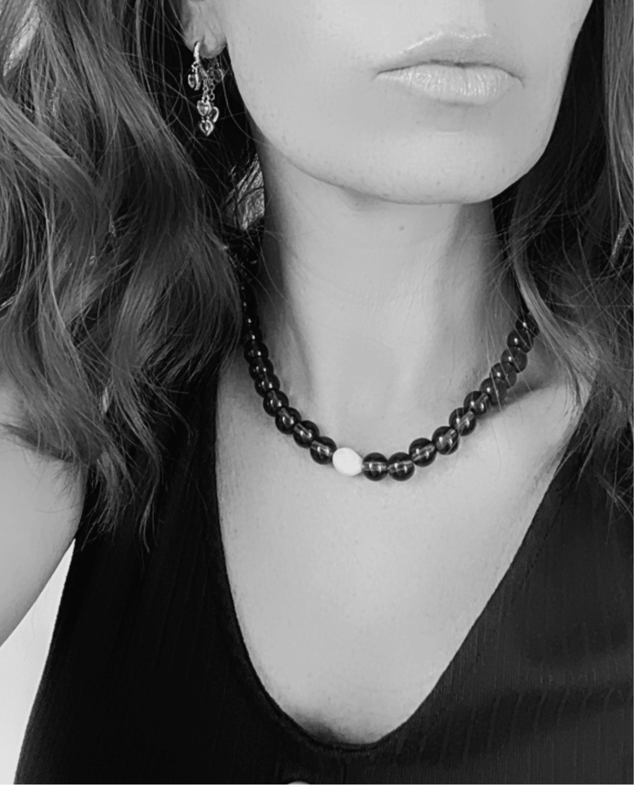 Collier chic ARTEMIS perles taupe - Créations Uniques