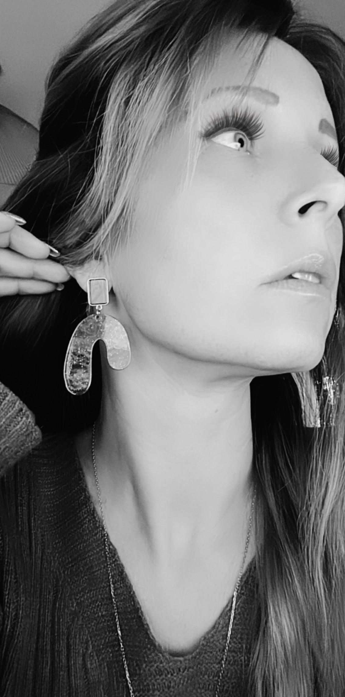 Boucles d’oreilles MURPHY résine galaxy - Créations Uniques - Créations Uniques