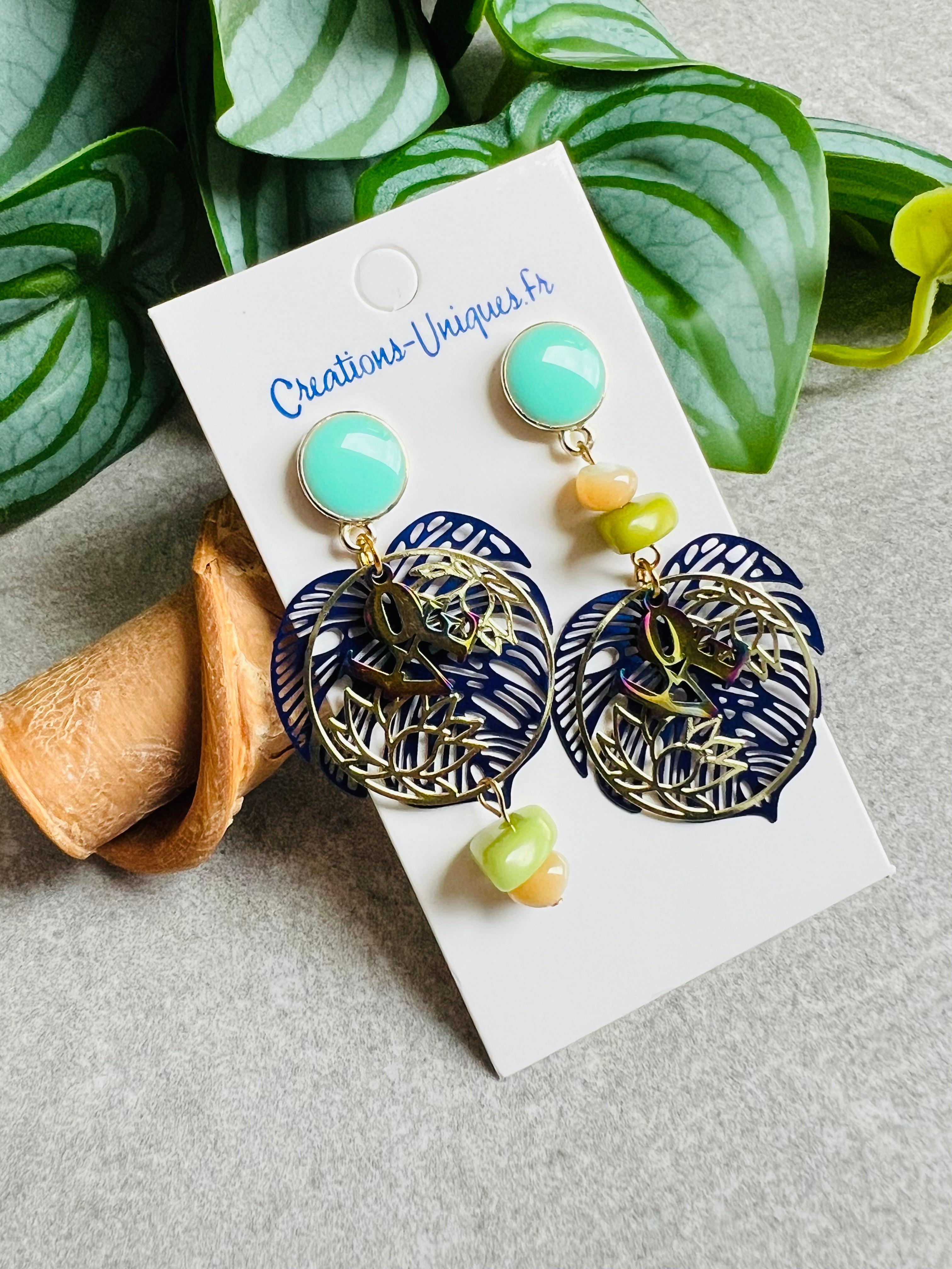 Boucles d’oreilles asymétriques love PAMELA feuilles tropicales bleues - Créations Uniques - Créations Uniques