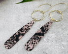 Boucles d’oreilles NATALEE longues gouttes résine motif python - Créations Uniques - Créations Uniques