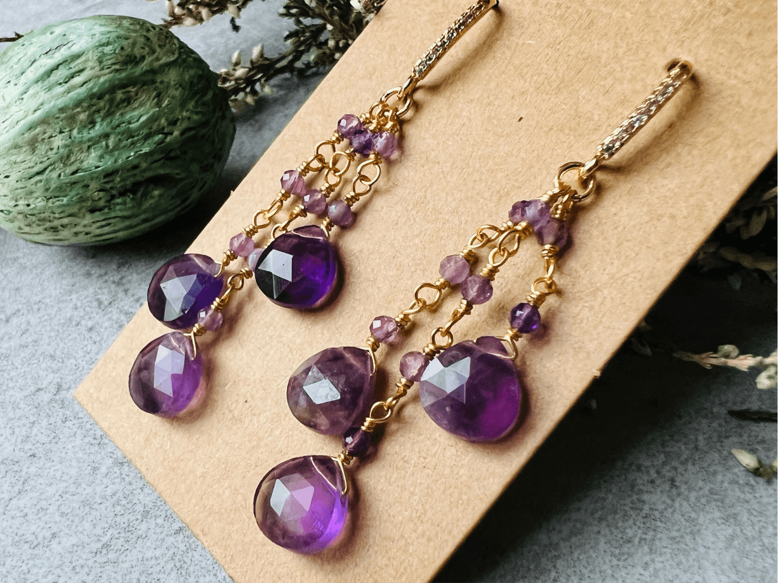 Boucles d’oreilles LITZIE gouttes et perles améthyste , crochets diamantés et design raffiné - Créations Uniques