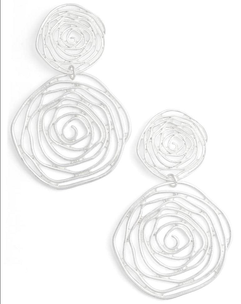 E64135 Boucles d'oreilles tendance roses découpées - Karine Sultan - Créations Uniques
