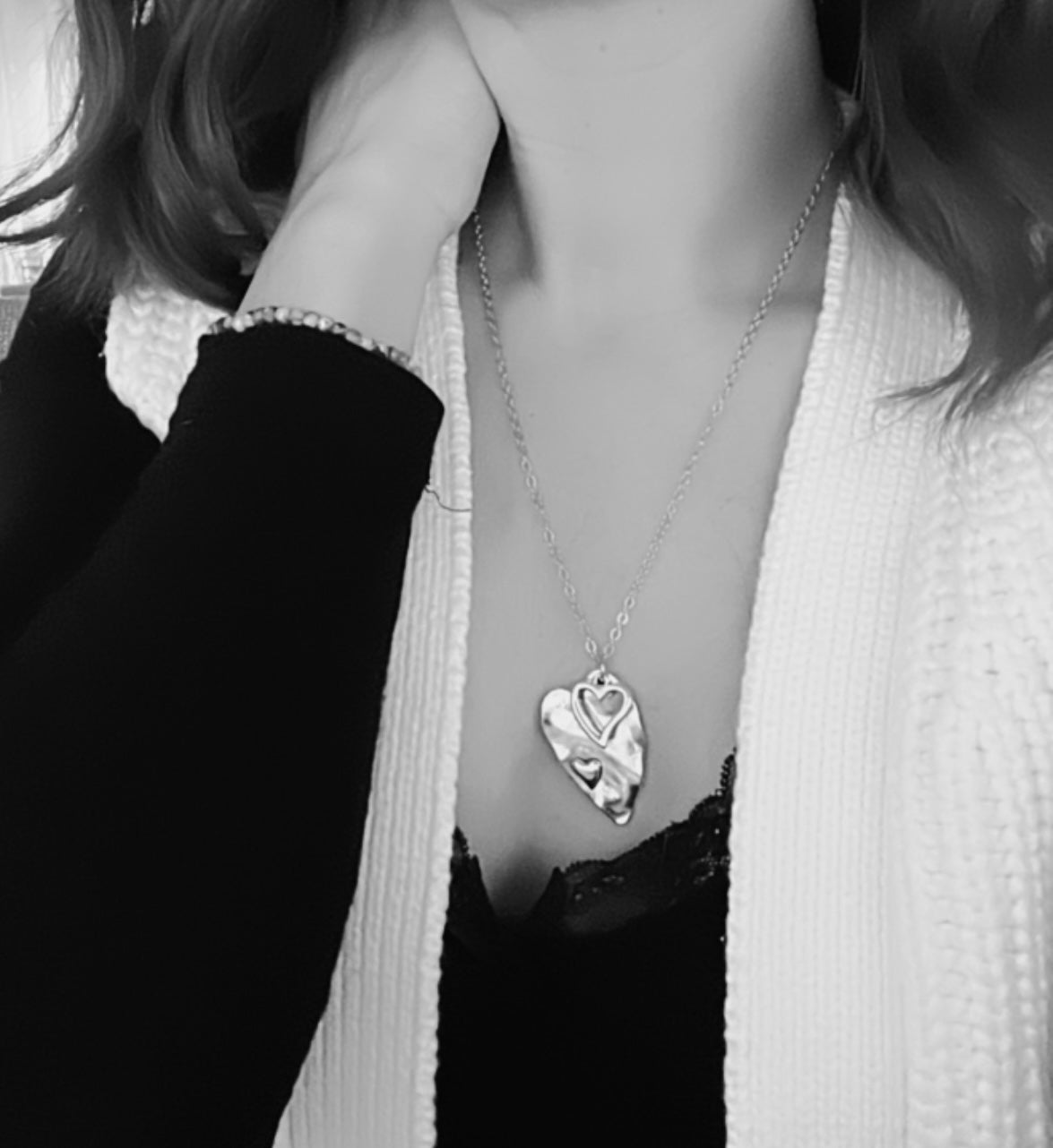 Collier COLEEN pendentif cœurs argentés superposés - Créations Uniques