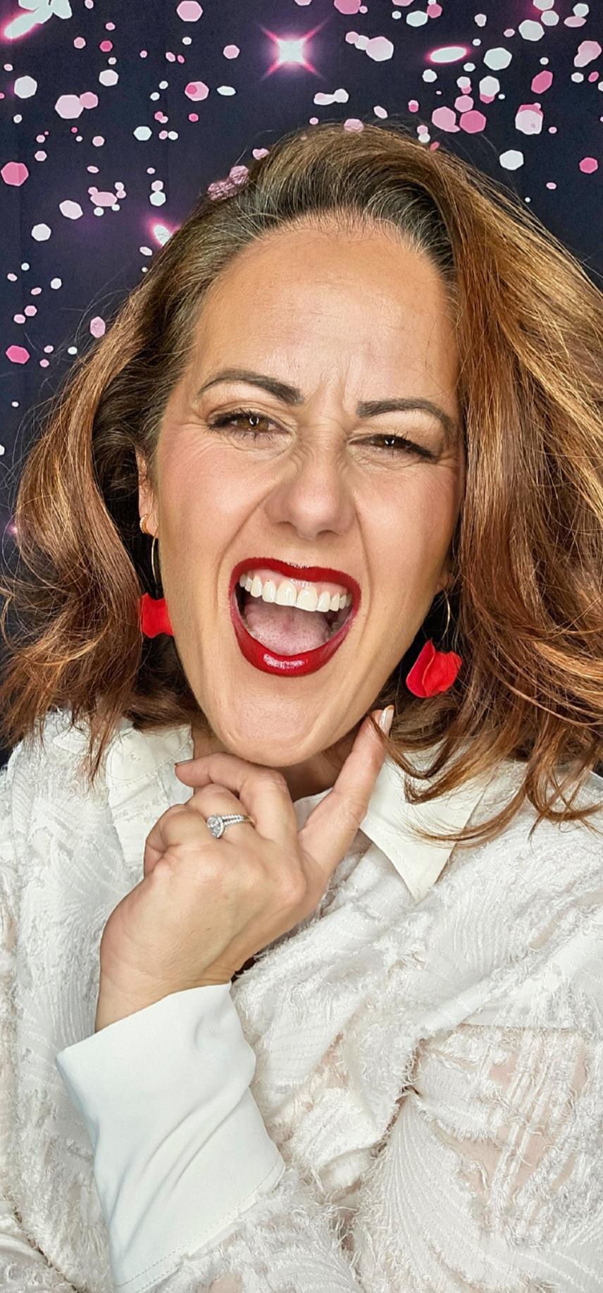 Boucles d’oreilles MARIELLE pétales rouges et cœurs cristal noirs - Créations Uniques - Créations Uniques