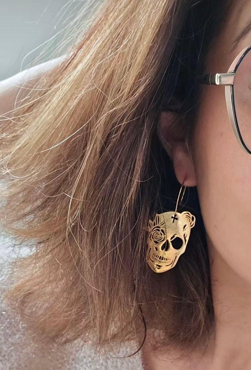Boucles d’oreilles INGRID tête de mort mexicaine dorée - Créations Uniques - Créations Uniques