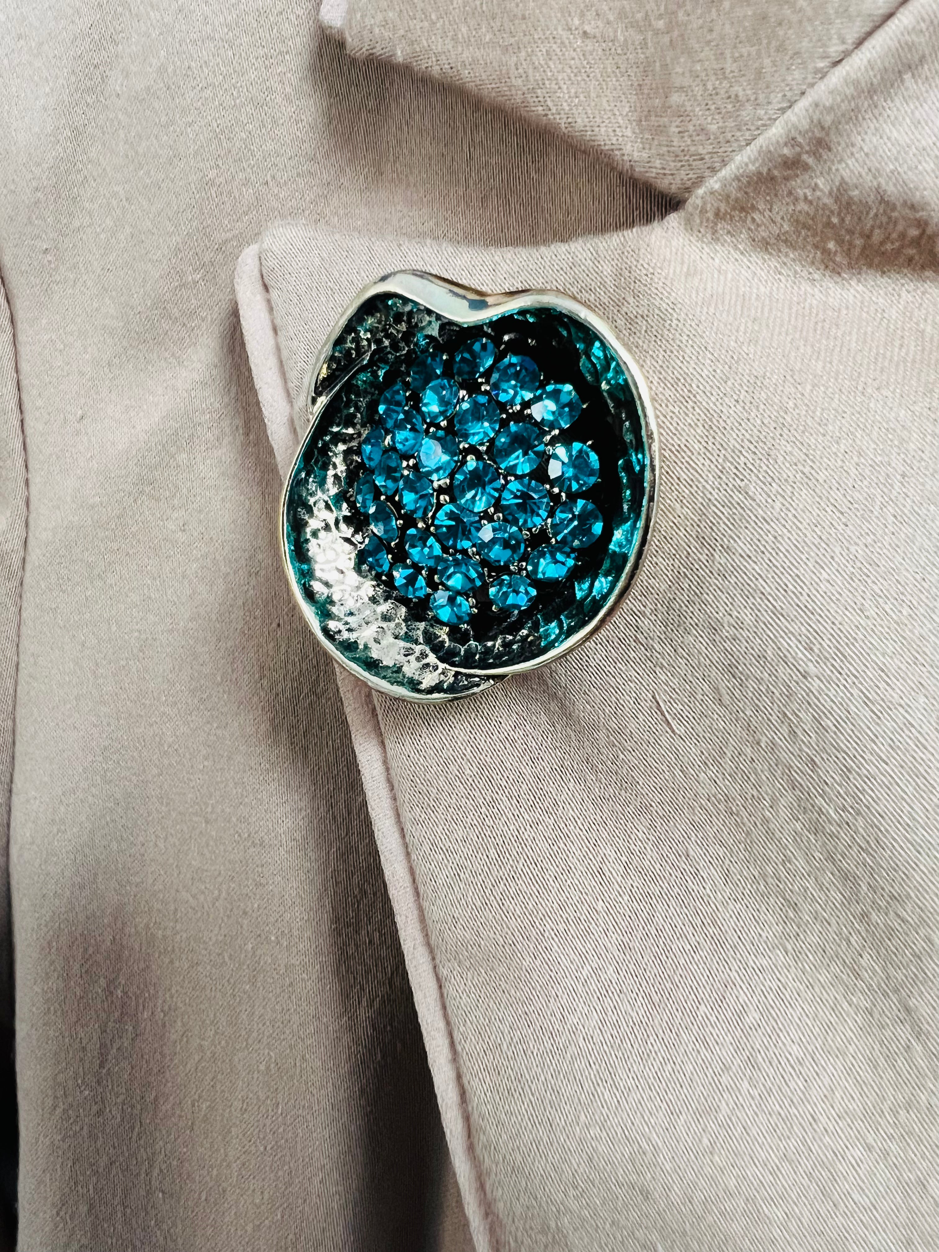 Broche BETTINA style classique strass bleu turquoise - Créations Uniques