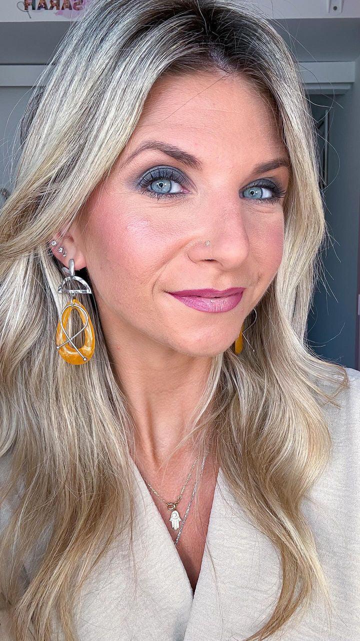 Boucles d’oreilles LILY-JANE gouttes résine orangée - Créations Uniques - Créations Uniques