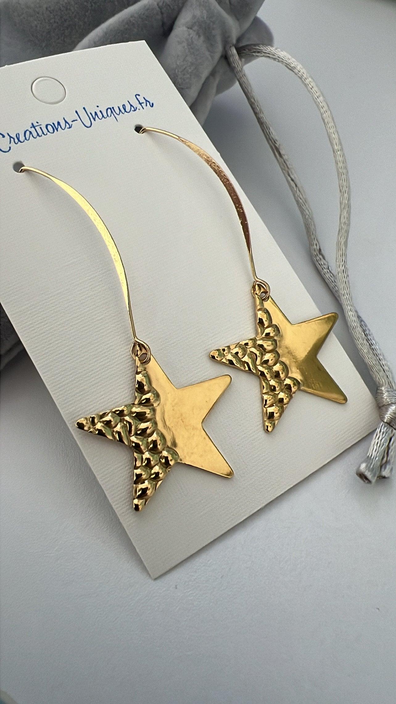 Boucles d’oreilles ALYSON étoiles dorées martelées - Créations Uniques - Créations Uniques