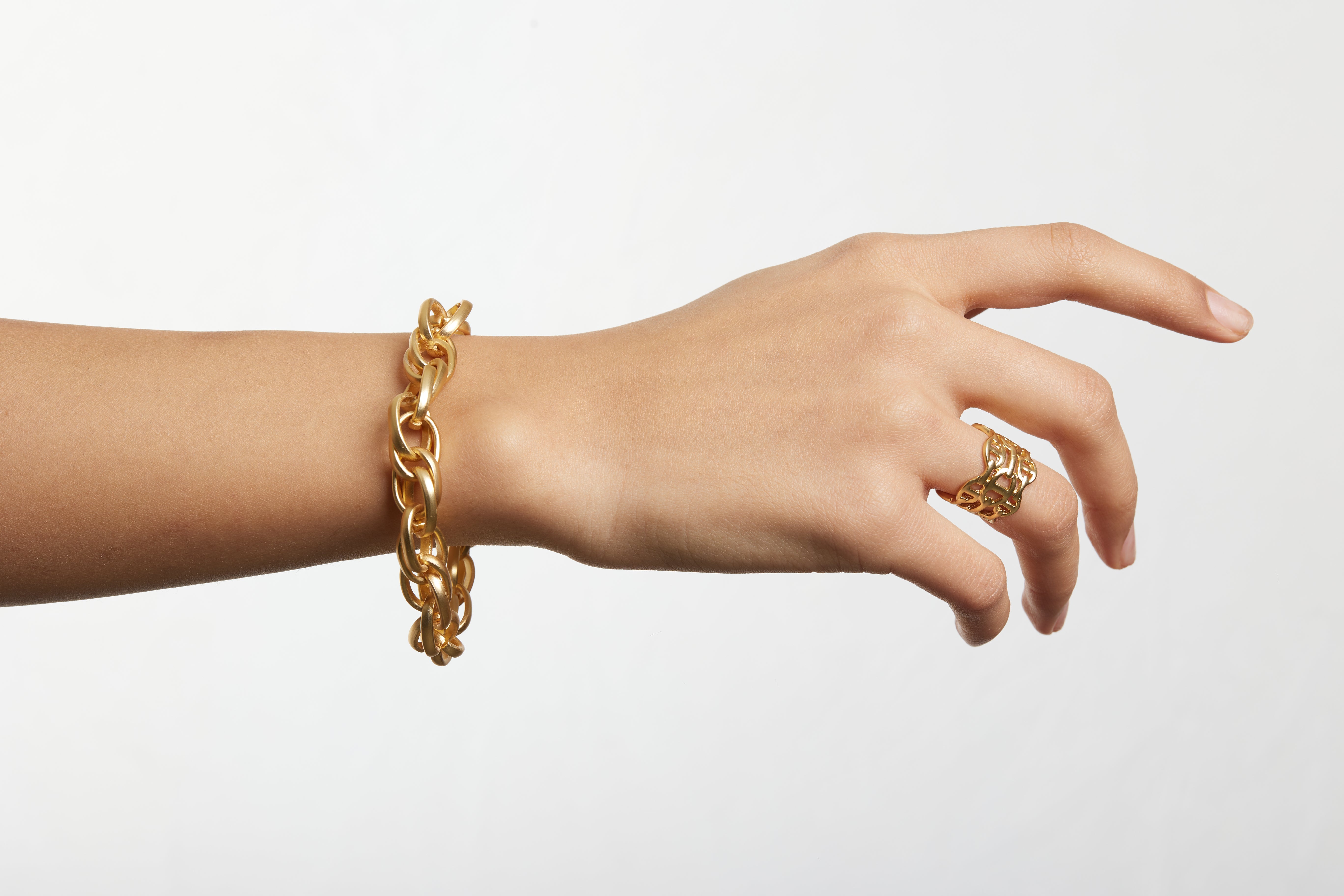 B60081 Bracelet superposition maillons entrelacés - Karine Sultan - Créations Uniques