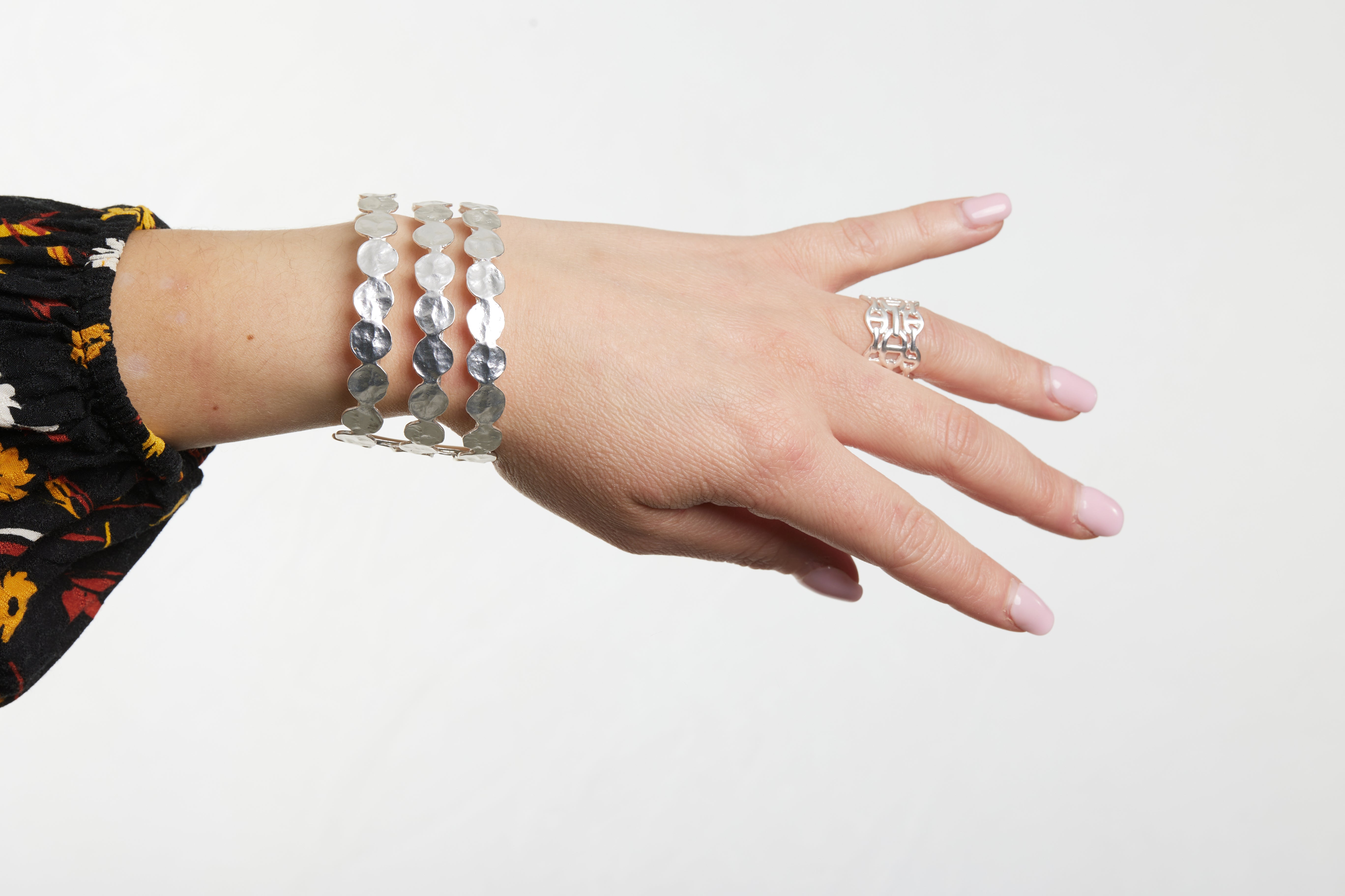 B70721 Bracelet manchette mini pièce - Karine Sultan - Créations Uniques