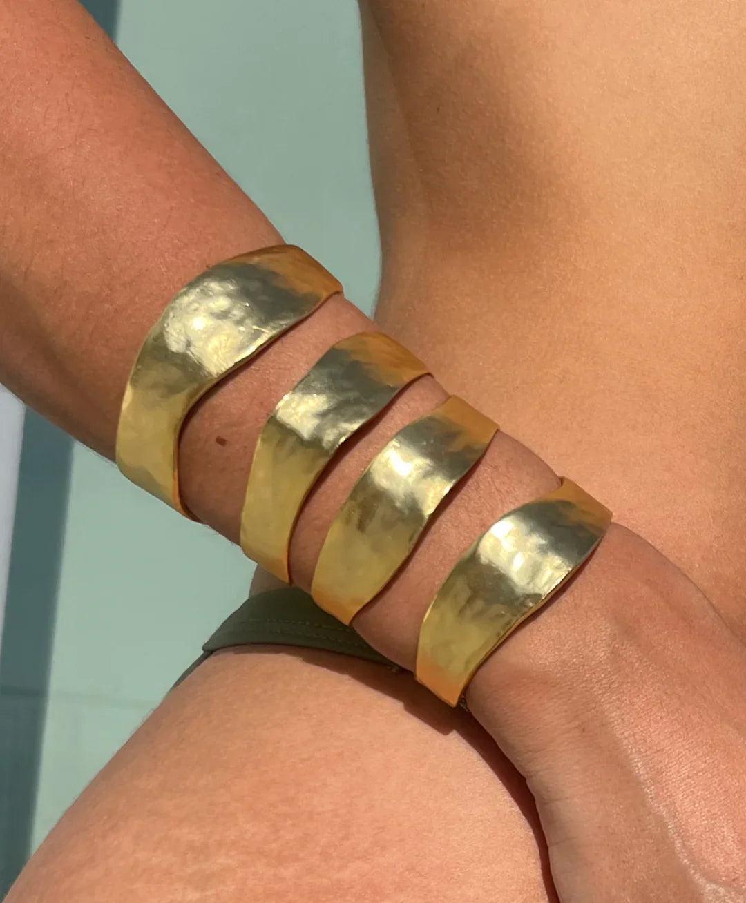 B57053 Bracelet Manchette quatre rangs - Karine Sultan - Créations Uniques