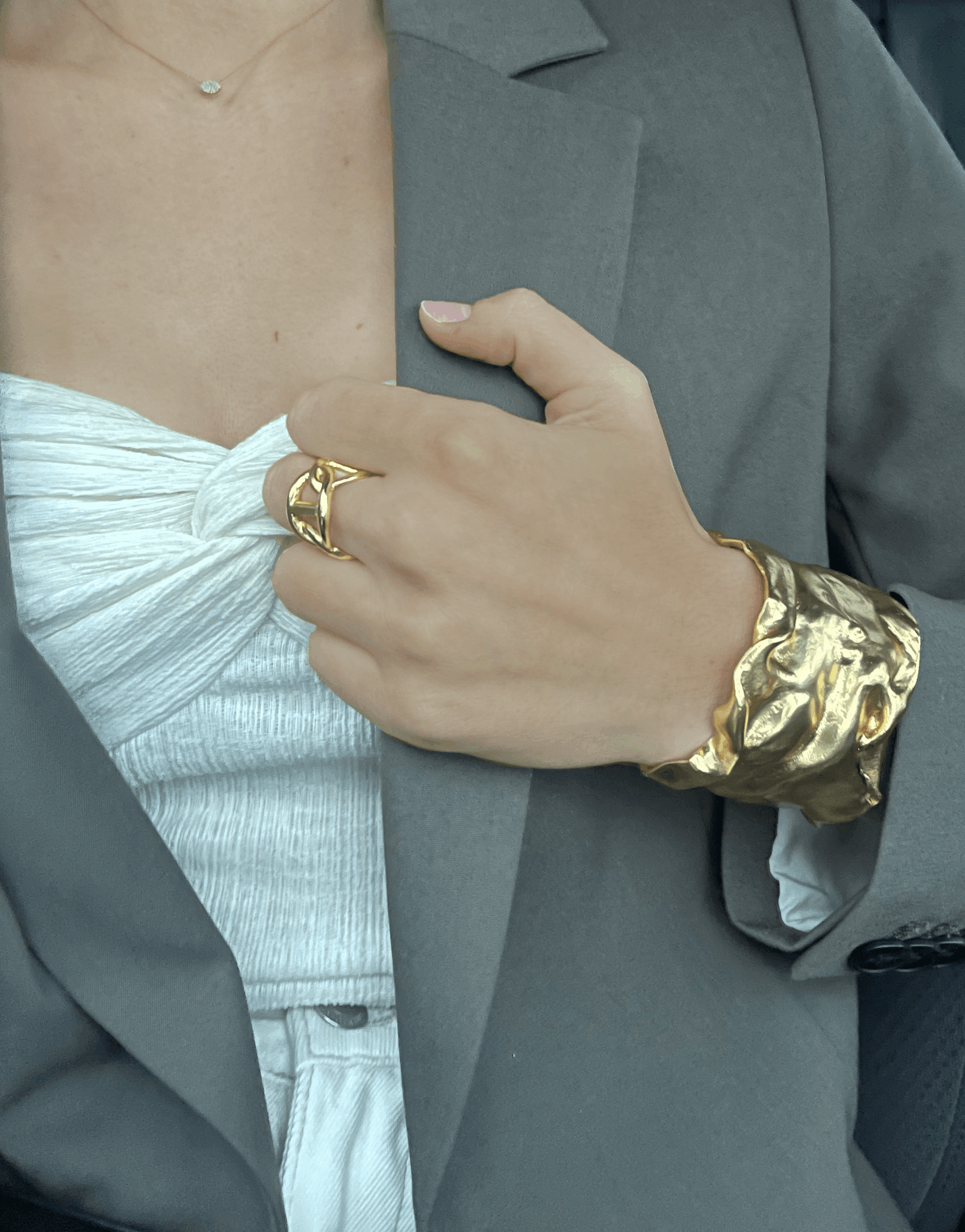 B67081 Bracelet manchette en cotte de mailles - Karine Sultan - Créations Uniques