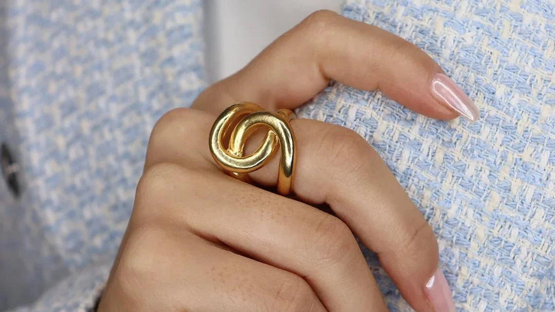 R71024 Bague oversize maillons entrelacés - Karine Sultan - Créations Uniques