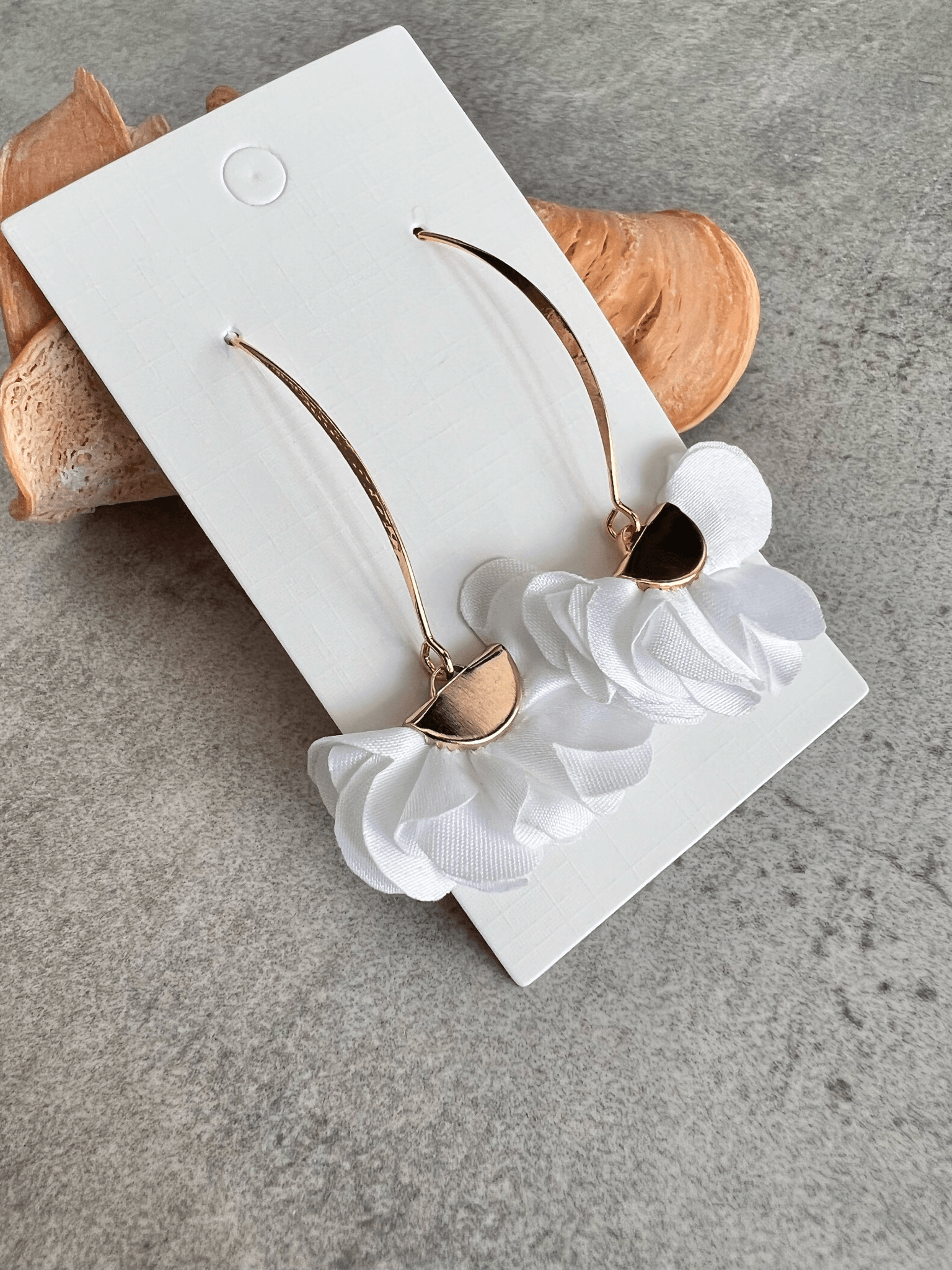 Boucles d’oreilles PAOLA pampilles tissu blanc - Créations Uniques - Créations Uniques