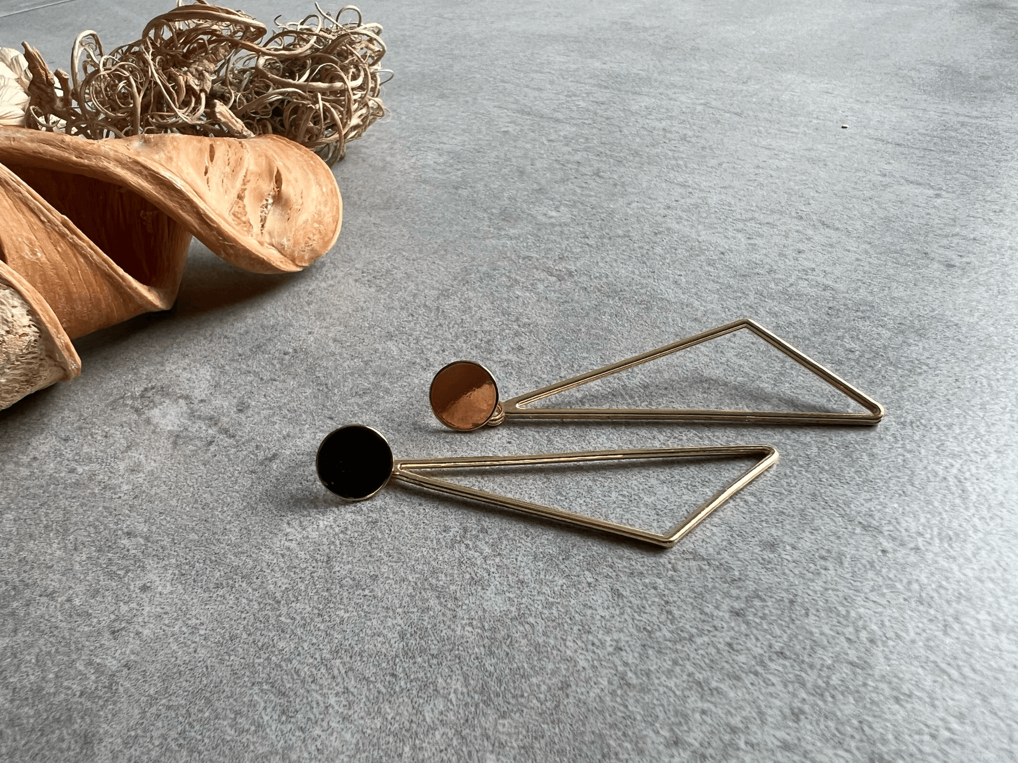 Boucles d’oreilles MICHELE triangles dorés - Créations Uniques