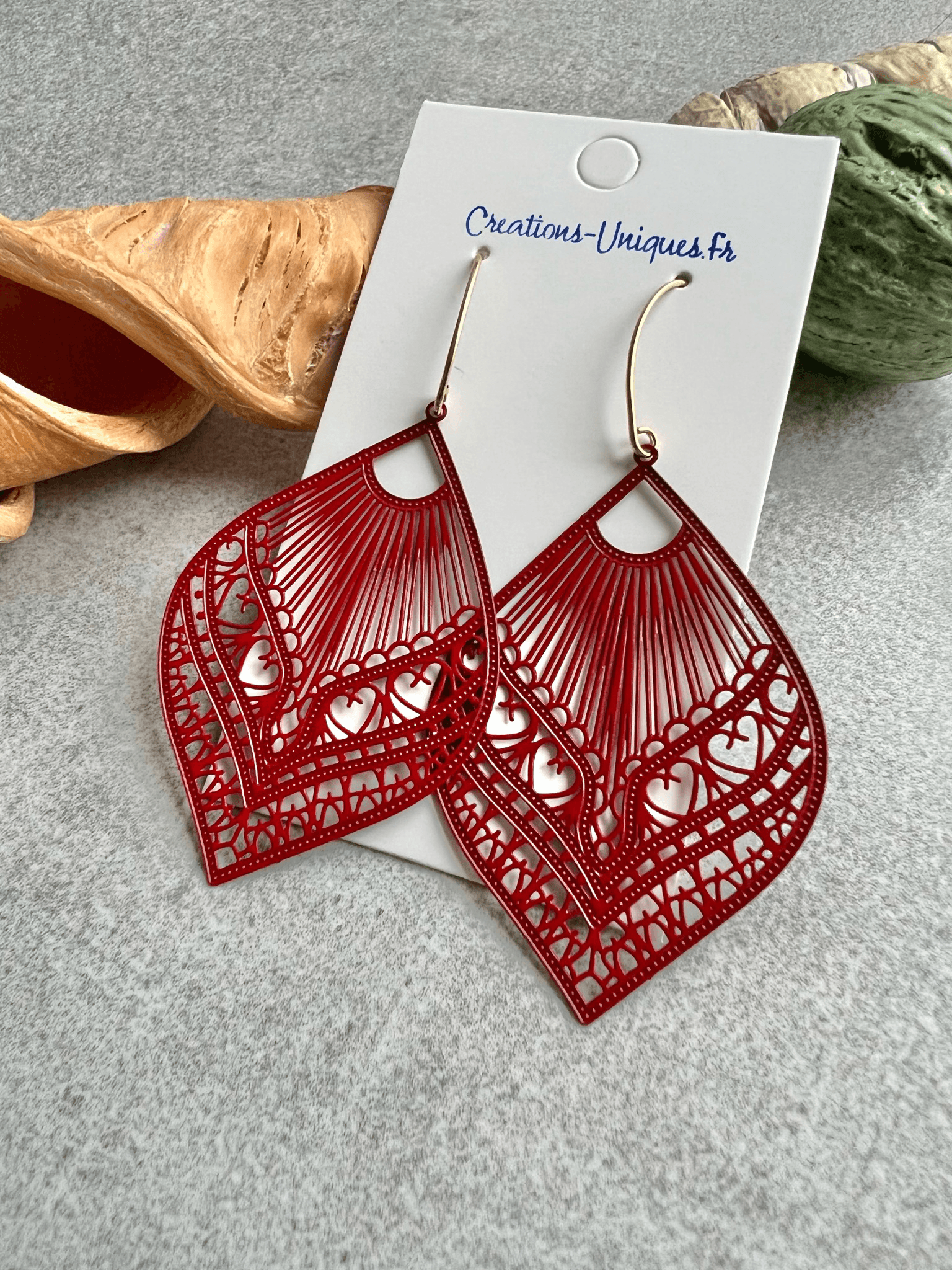 Boucles d’oreilles ROSELYNE gouttes rouges crochets dorés - Créations Uniques