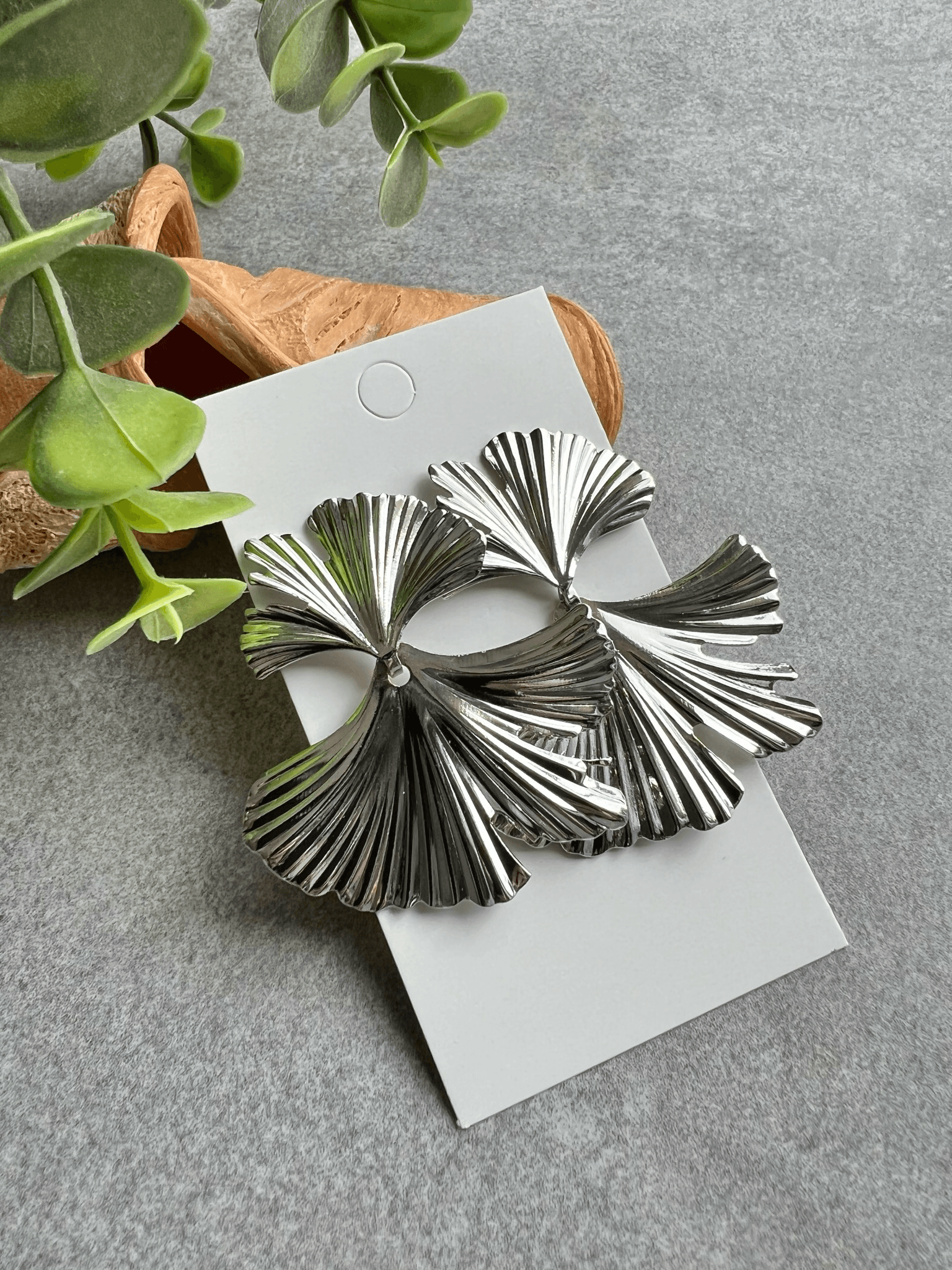 Boucles d’oreilles LALI feuilles Ginkgo argentées - Créations Uniques