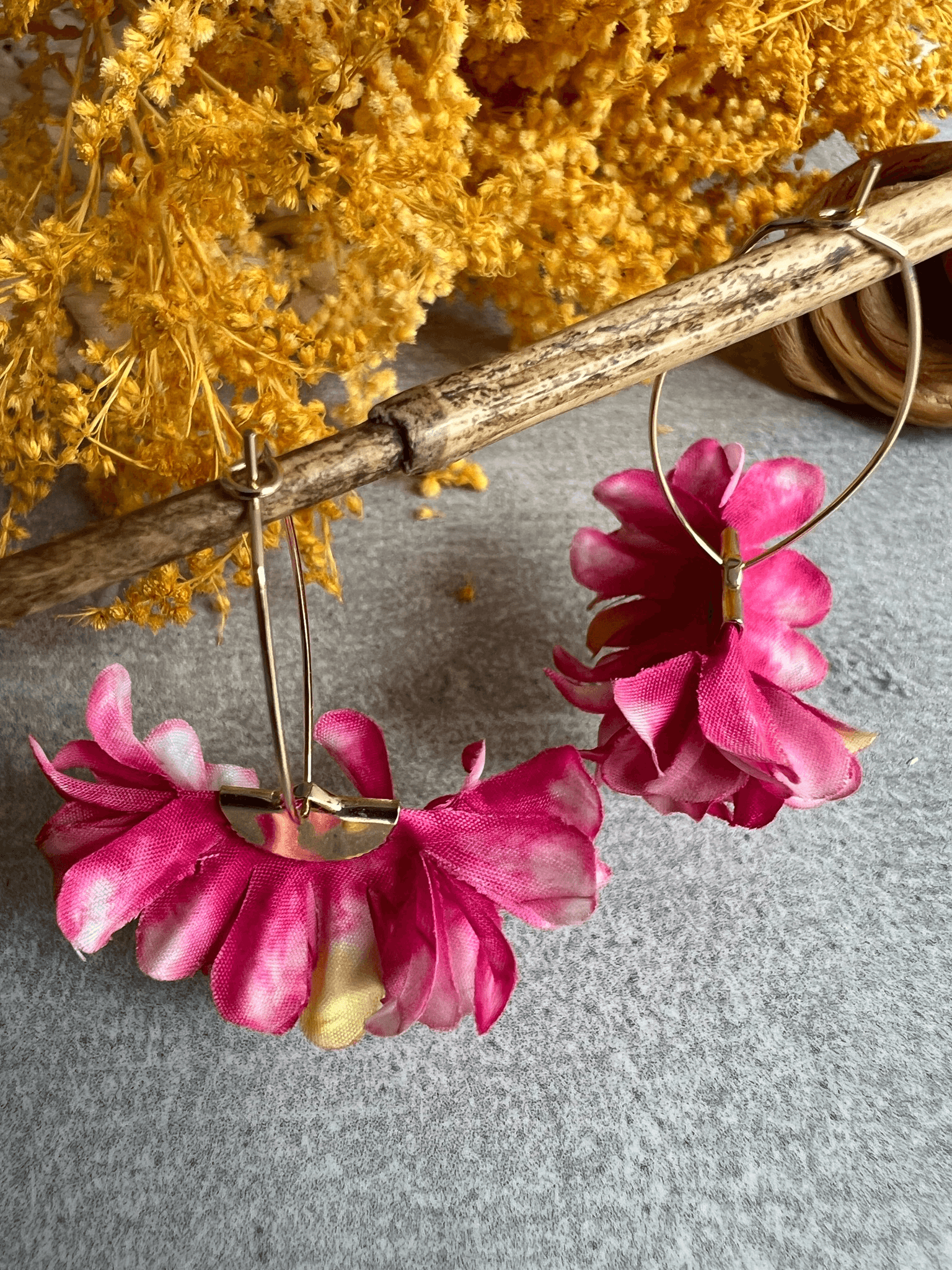 Boucles d’oreilles PAULETTE fleurs roses - Créations Uniques