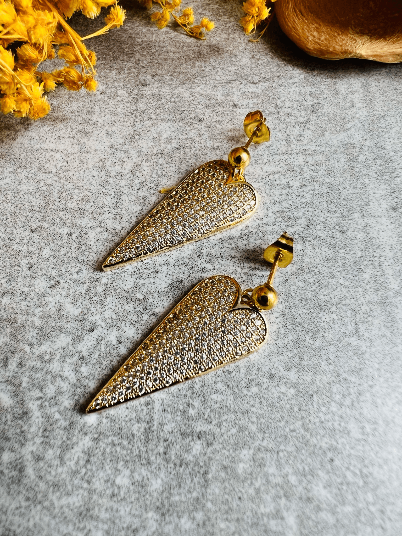 Boucles d’oreilles chic PRESCILLIA cœurs dorés et strass - Créations Uniques