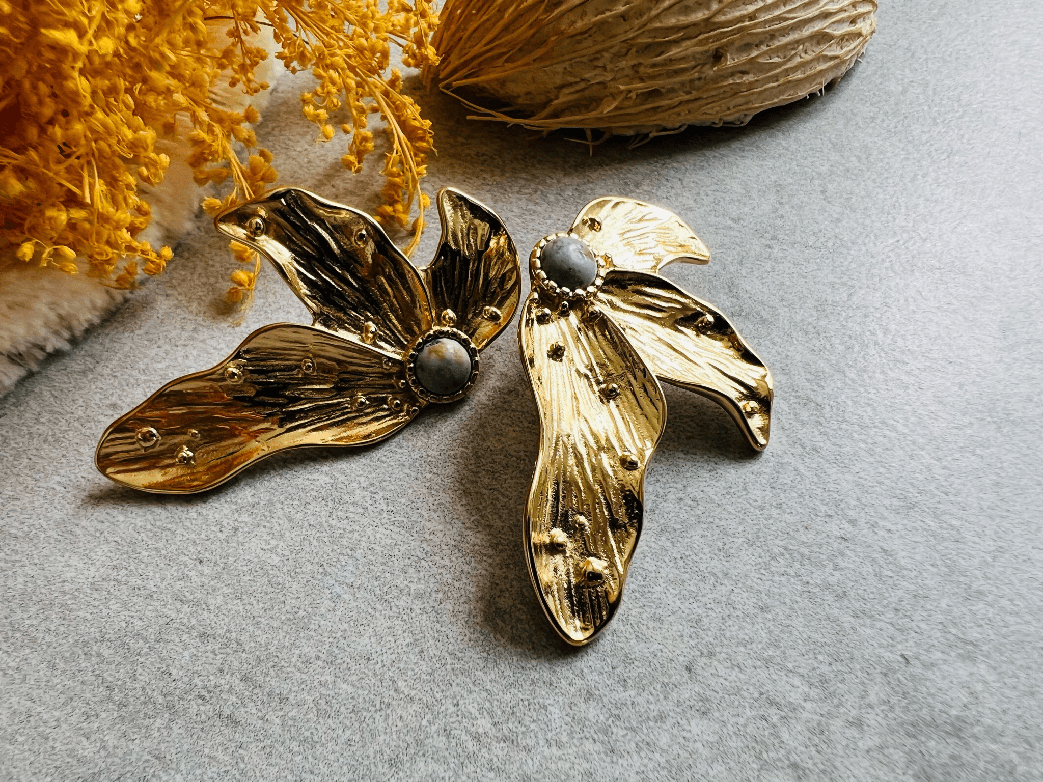 Boucles d’oreilles OLYMPE feuilles chic dorées amazonite. - Créations Uniques