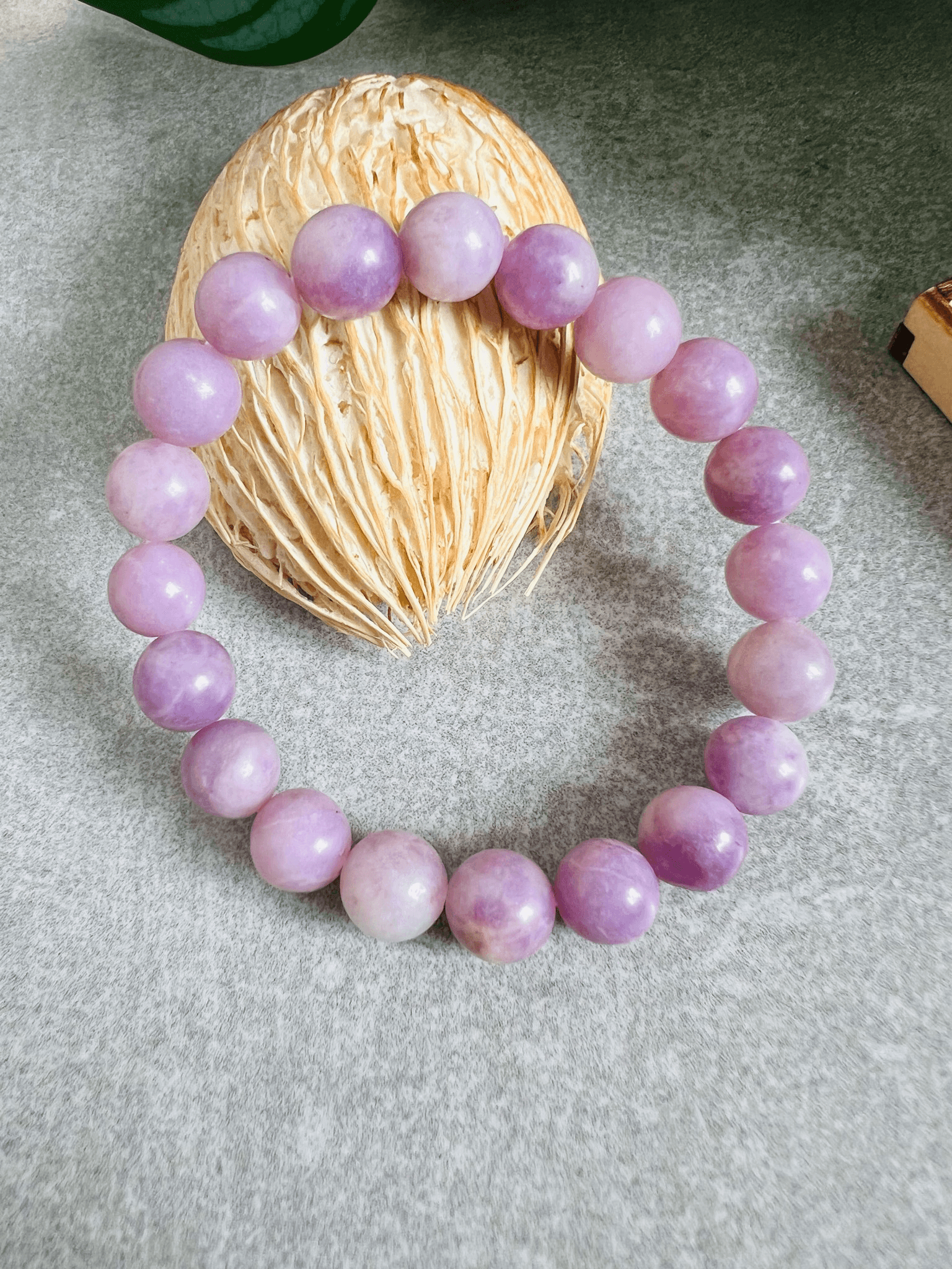 Bracelet MAUVE perles lilas - Créations Uniques