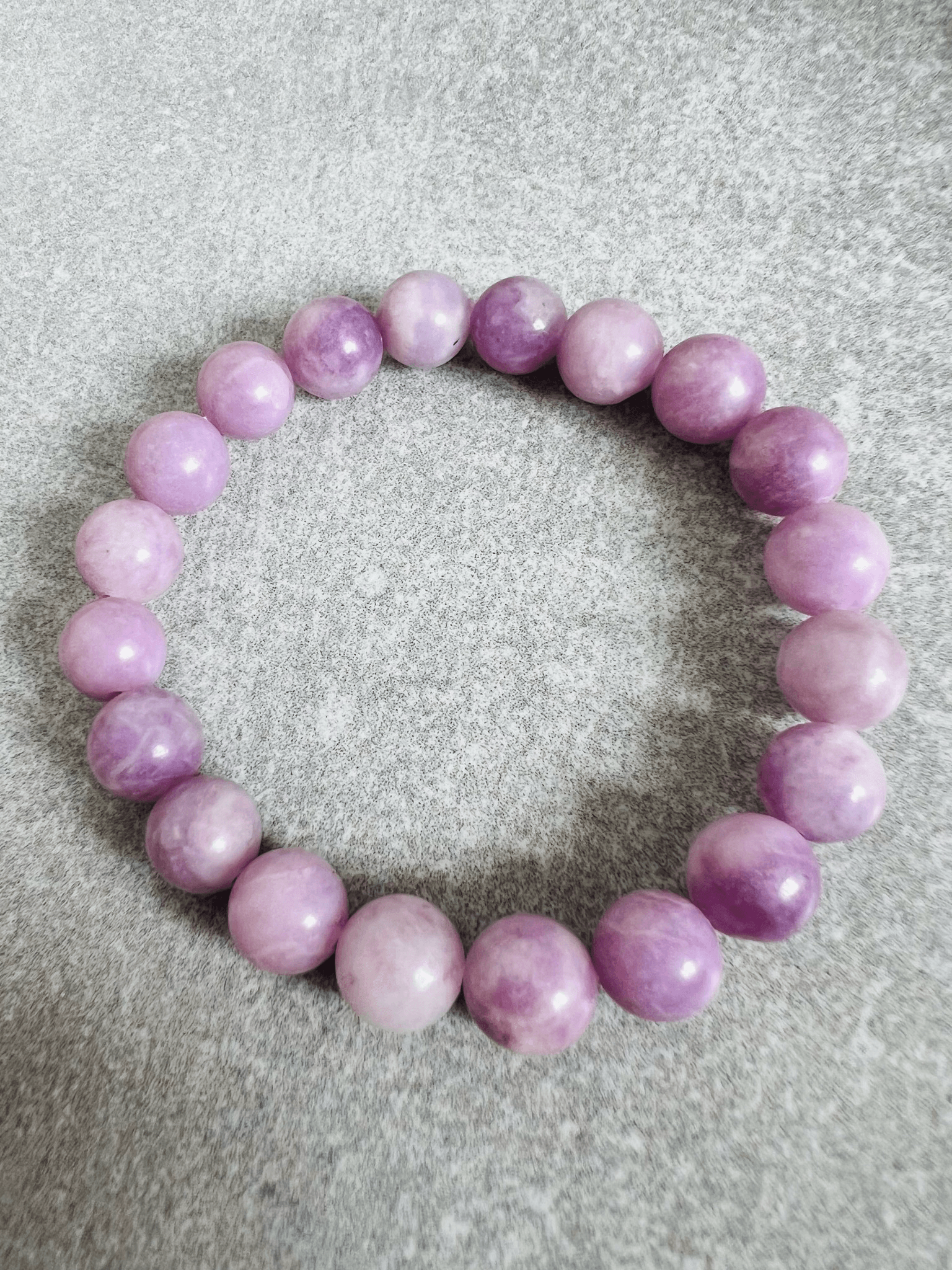 Bracelet MAUVE perles lilas - Créations Uniques