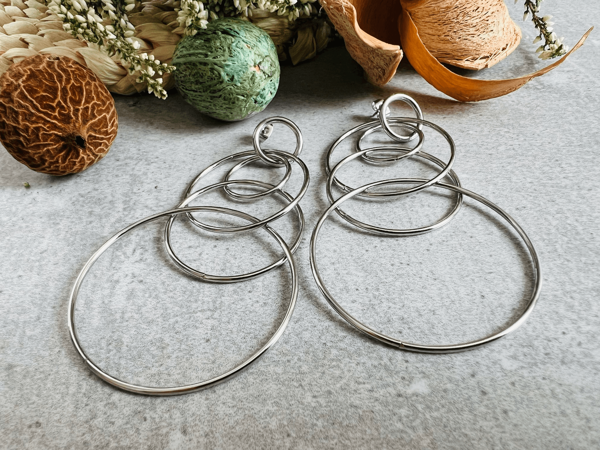 Boucles d’oreilles longues VANESSA anneaux argentés - Créations Uniques