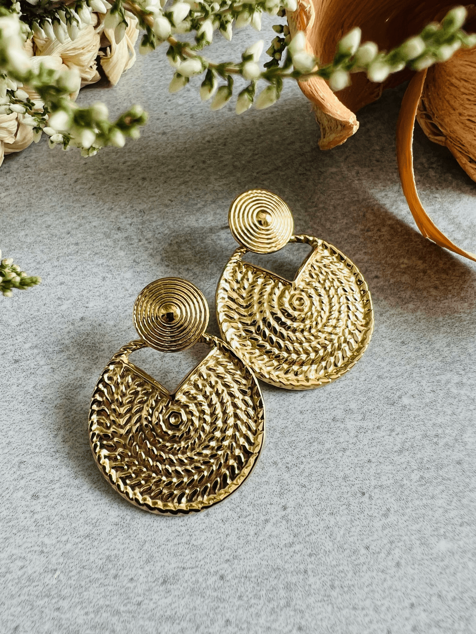 Boucles d’oreilles HELOÏSE dorées effet tressé - Créations Uniques