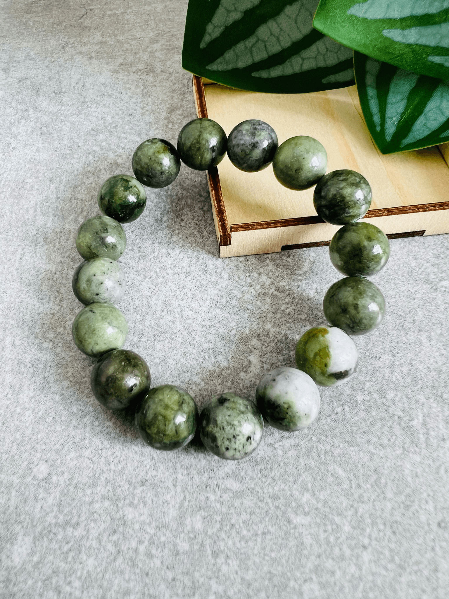 Bracelet perles KAKI - Créations Uniques