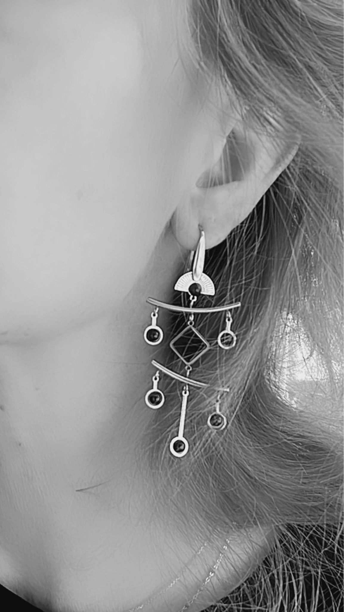 Boucles d’oreilles ISAURE noir et doré - inspiration japonaise - Créations Uniques