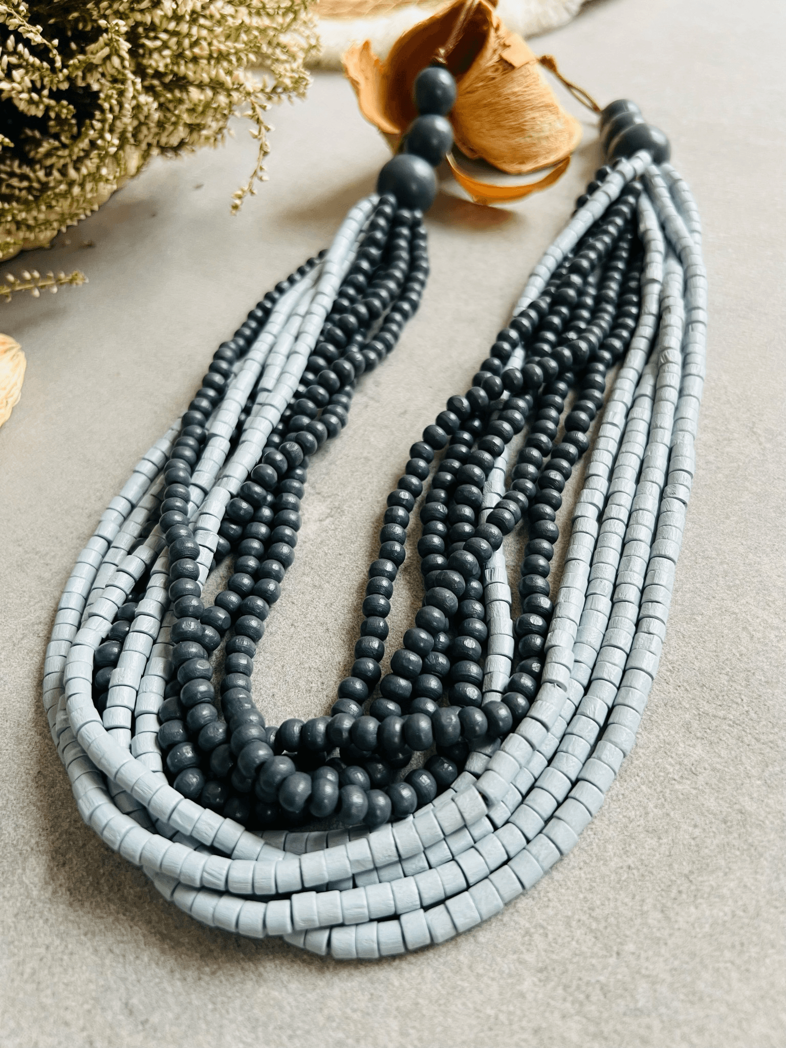 Collier de perles en bois , multirangs HILDA - Créations Uniques