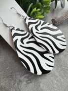 Boucles d’oreilles COCO gouttes bois motif zèbre - Créations Uniques