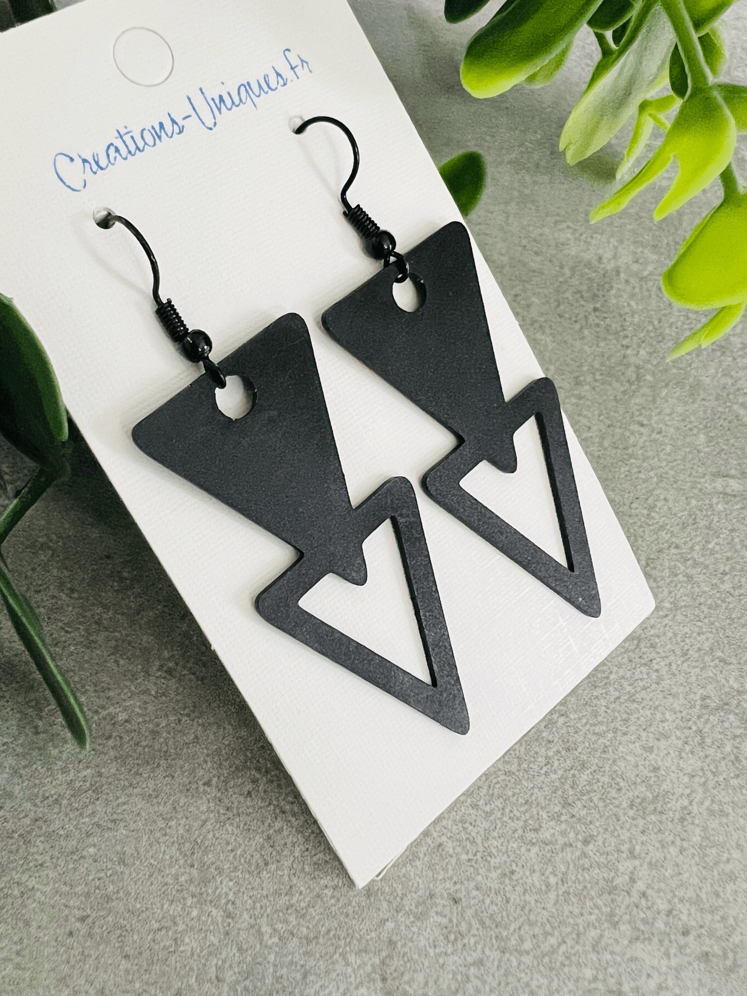 Boucles d’oreilles TAYLOR triangles noirs - Créations Uniques