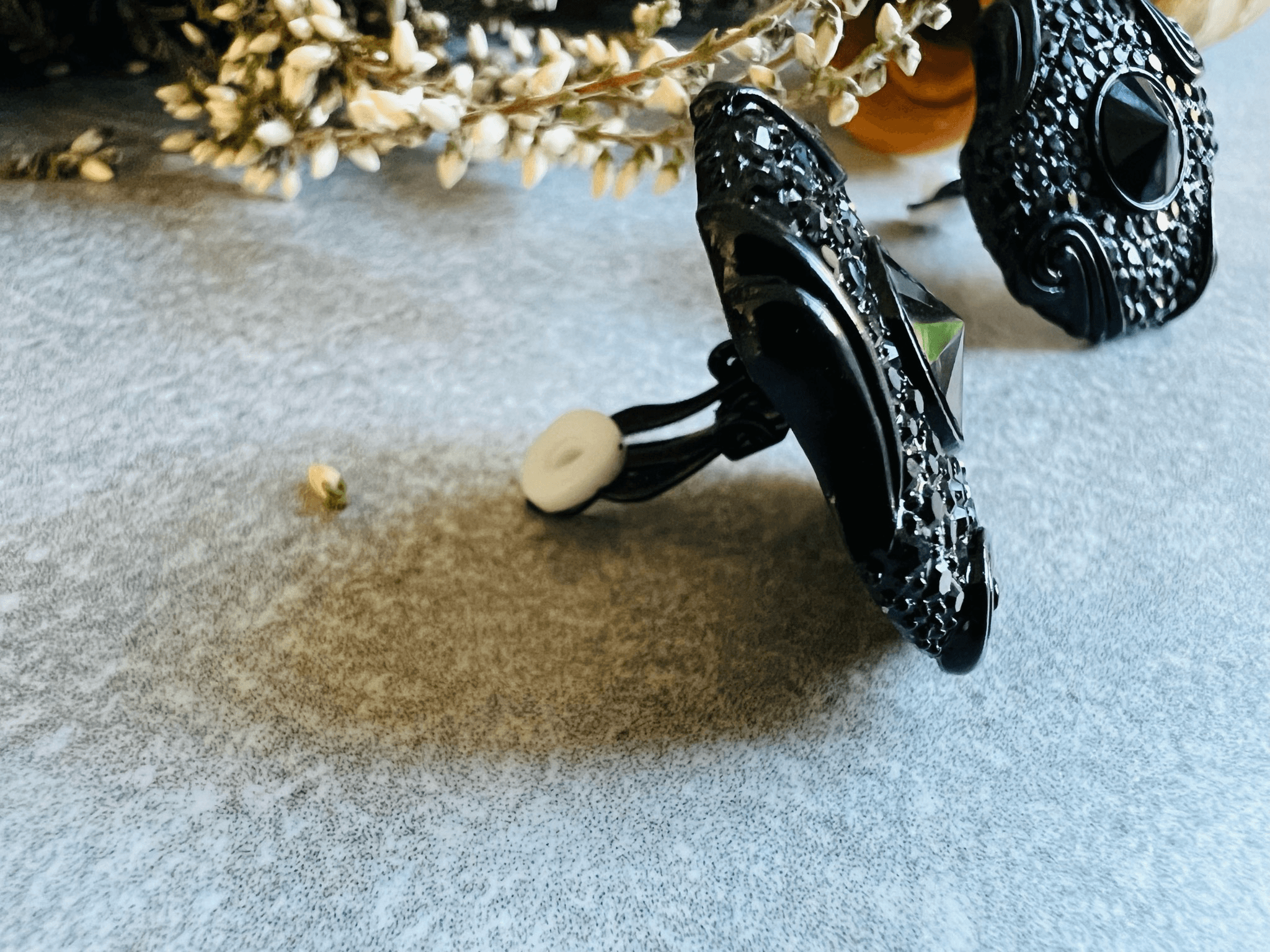 Clips MARY-LINE chic et élégantes, strass noirs - Créations Uniques