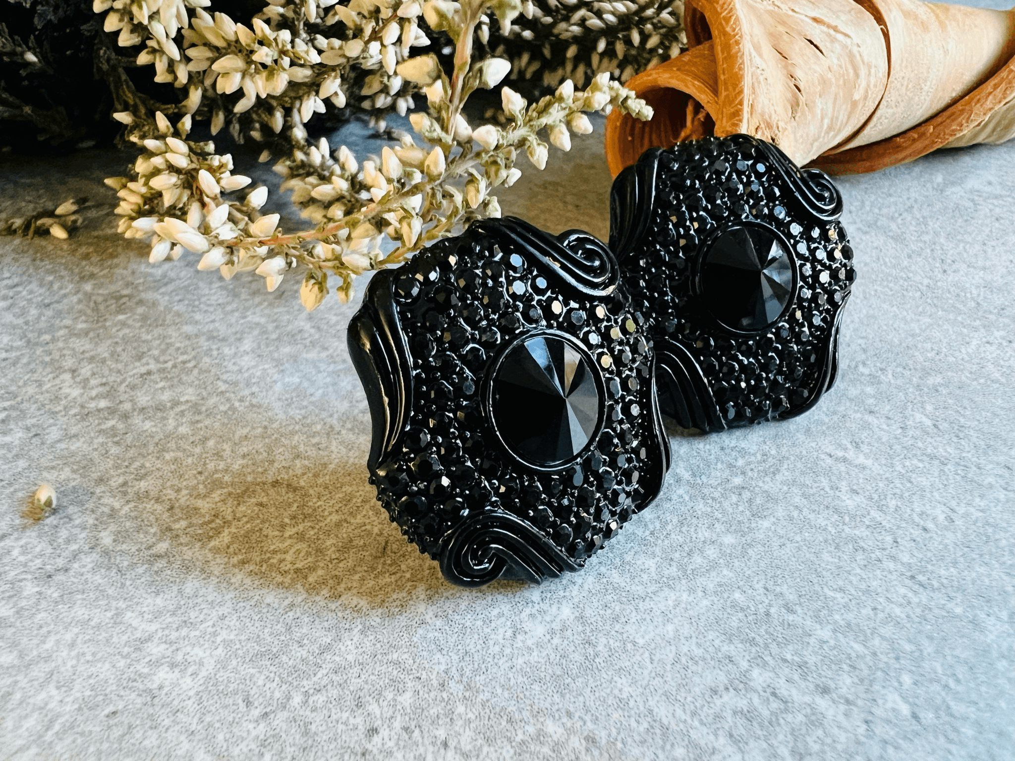 Clips MARY-LINE chic et élégantes, strass noirs - Créations Uniques