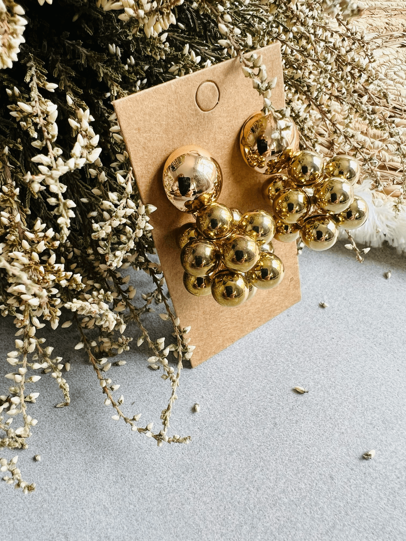 Boucles d’oreilles ALISON boules de perles dorées - Créations Uniques - Créations Uniques