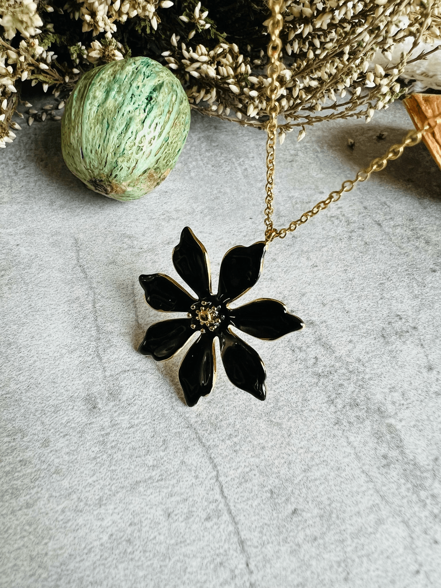 Collier FLORENCE fleur noire - Créations Uniques