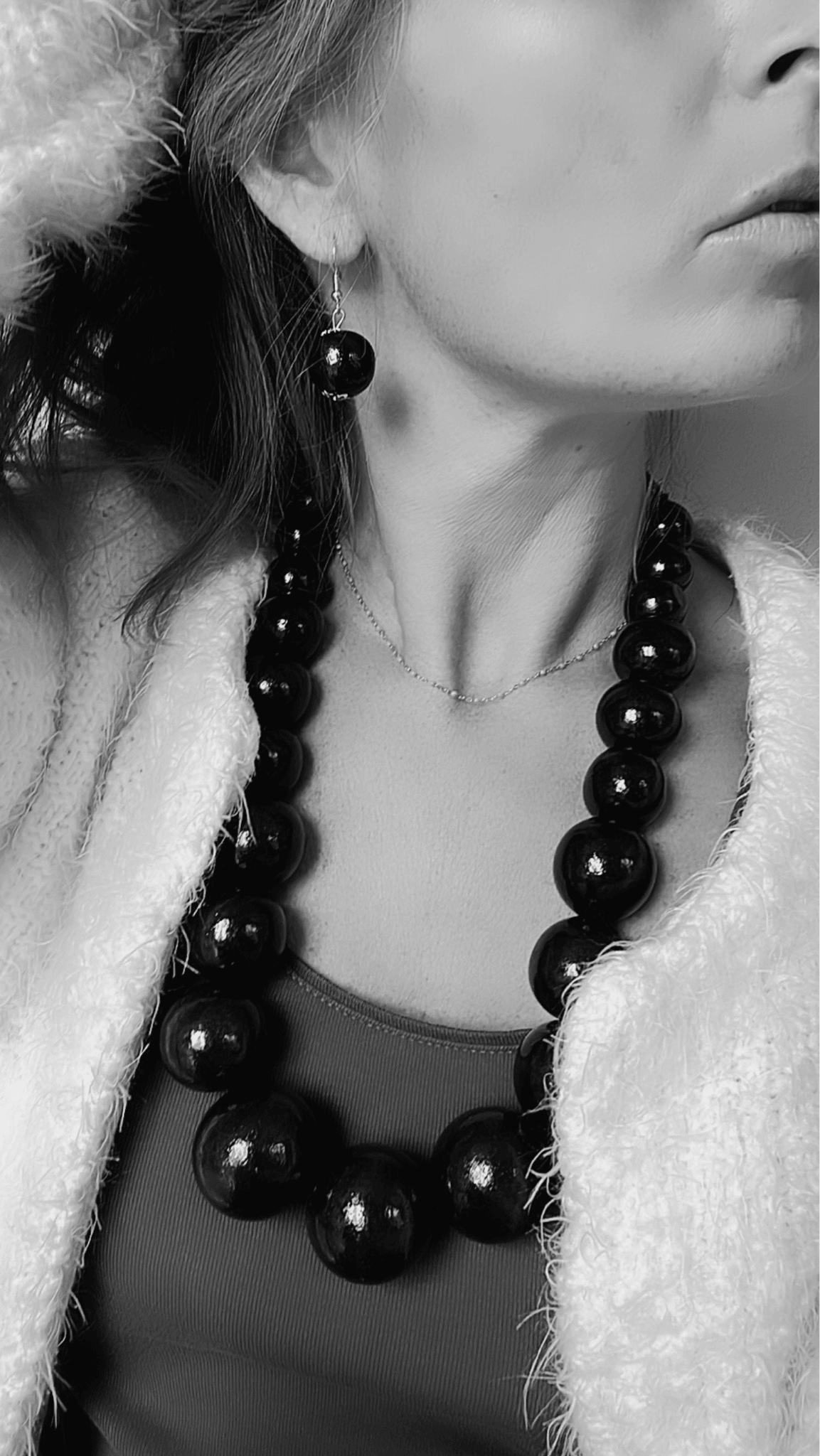 Collier SORAYA perles noires en bois - Créations Uniques